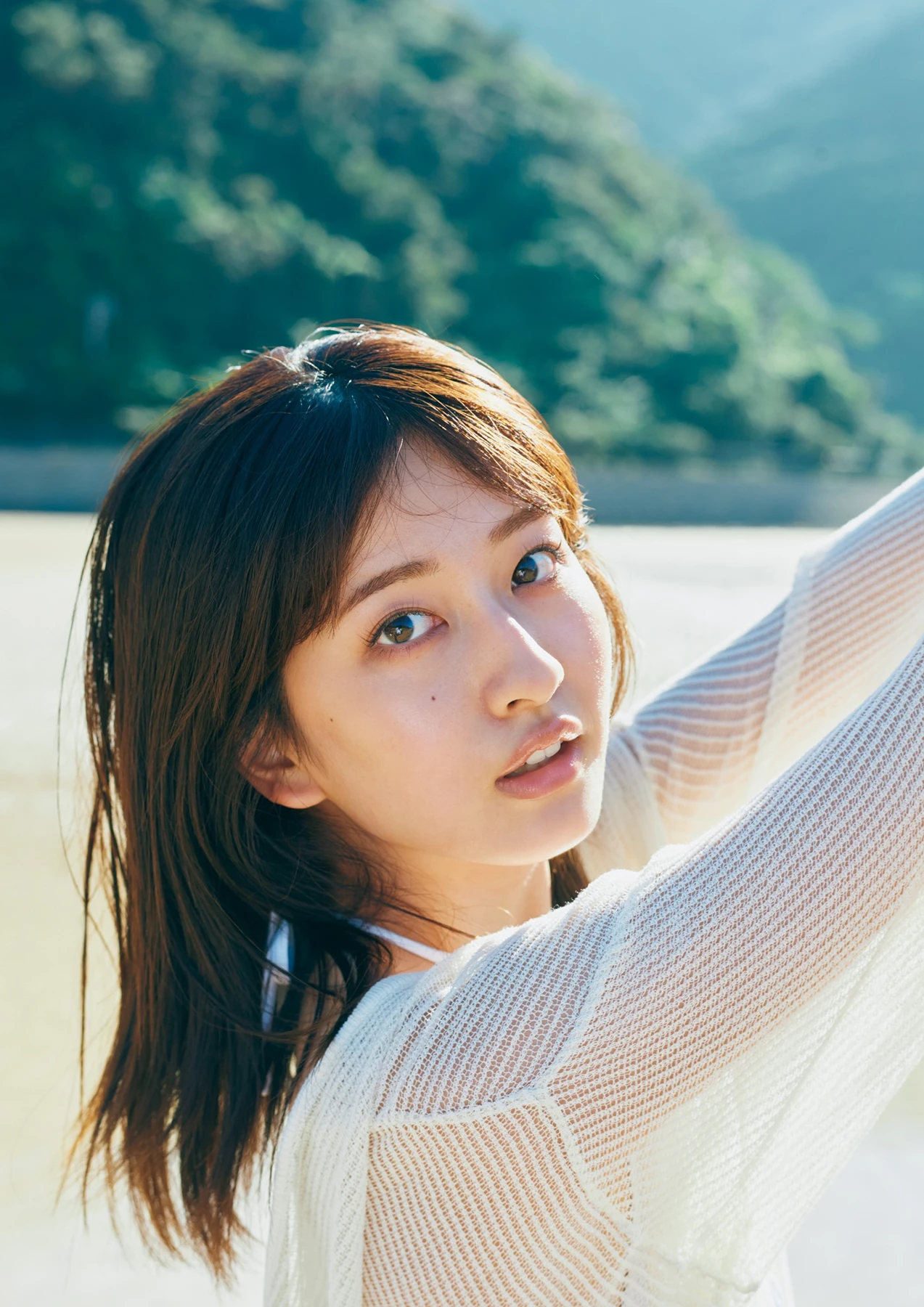 Rina Saito 斉藤里奈 – 1st写真集 「色彩」 - P19