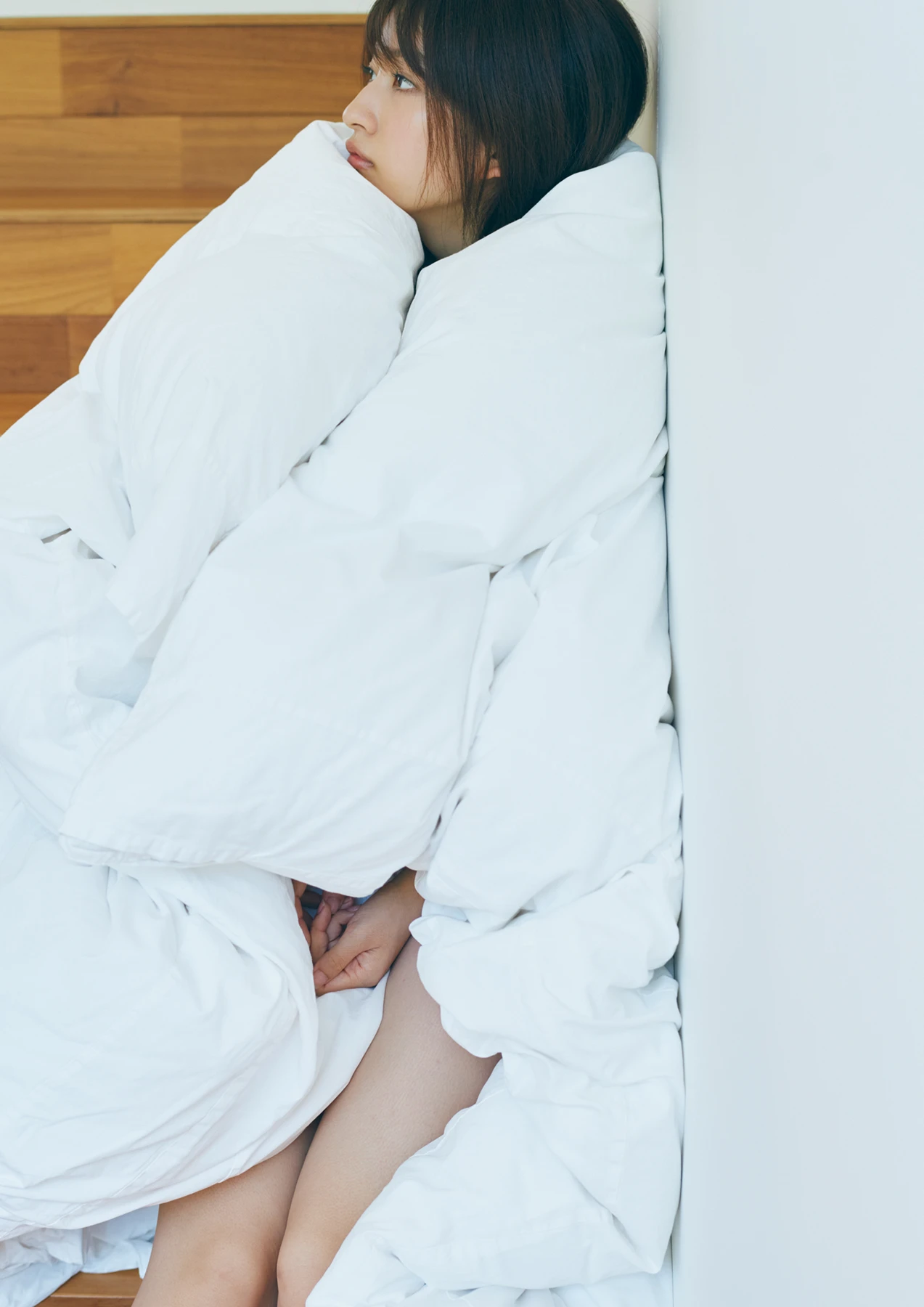 Rina Saito 斉藤里奈 – 1st写真集 「色彩」 - P35