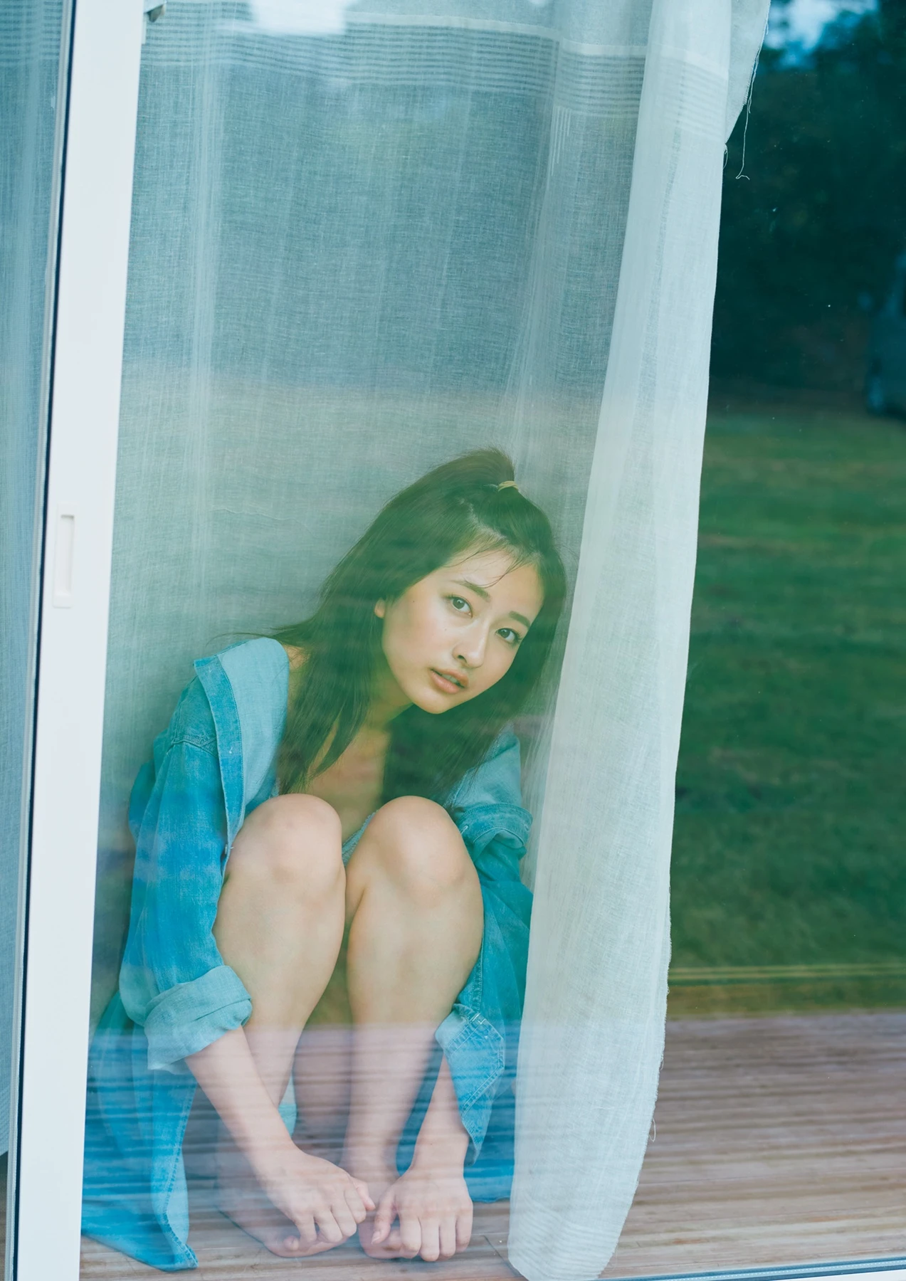 Rina Saito 斉藤里奈 – 1st写真集 「色彩」 - P62
