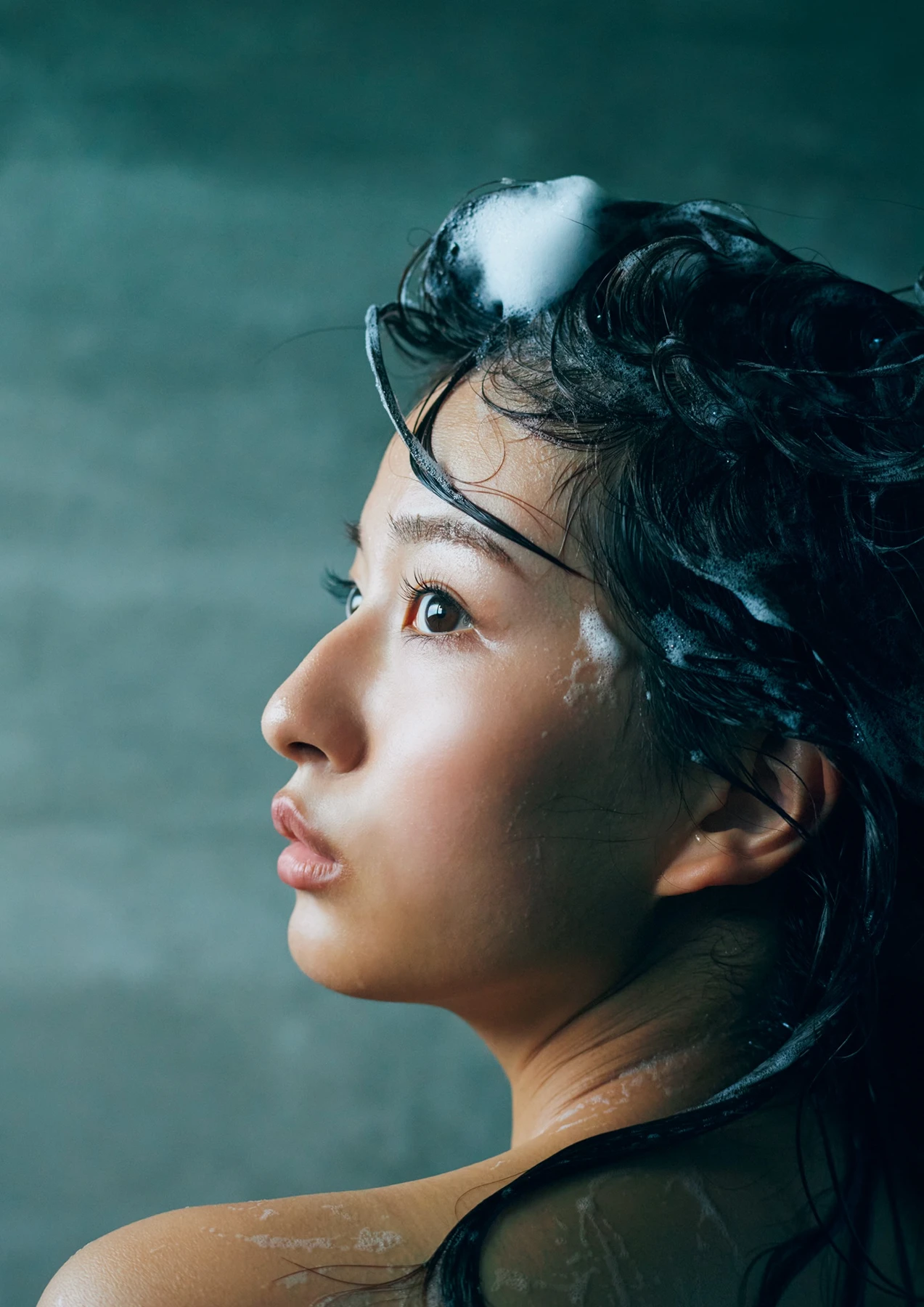 Rina Saito 斉藤里奈 – 1st写真集 「色彩」 - P78