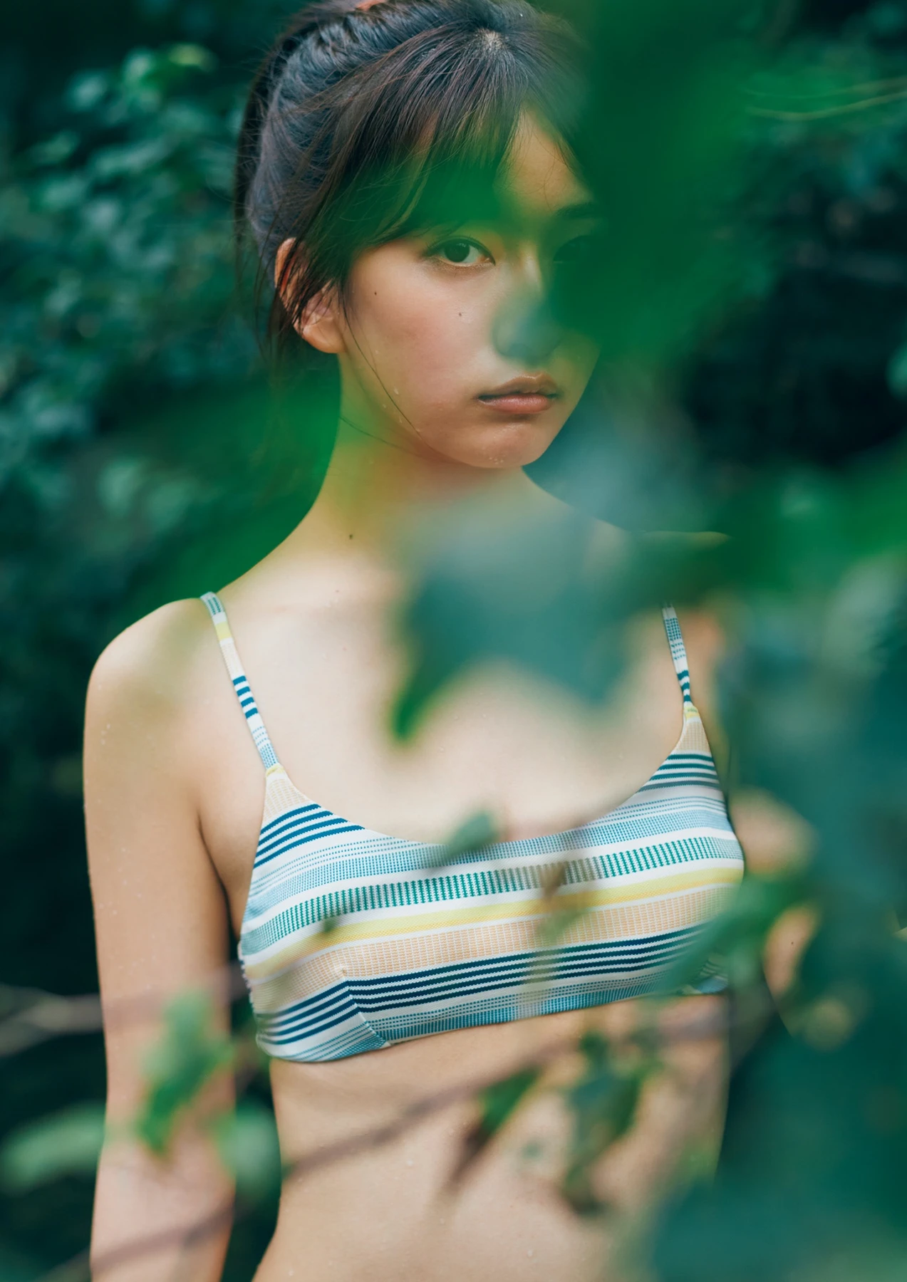 Rina Saito 斉藤里奈 – 1st写真集 「色彩」 - P86