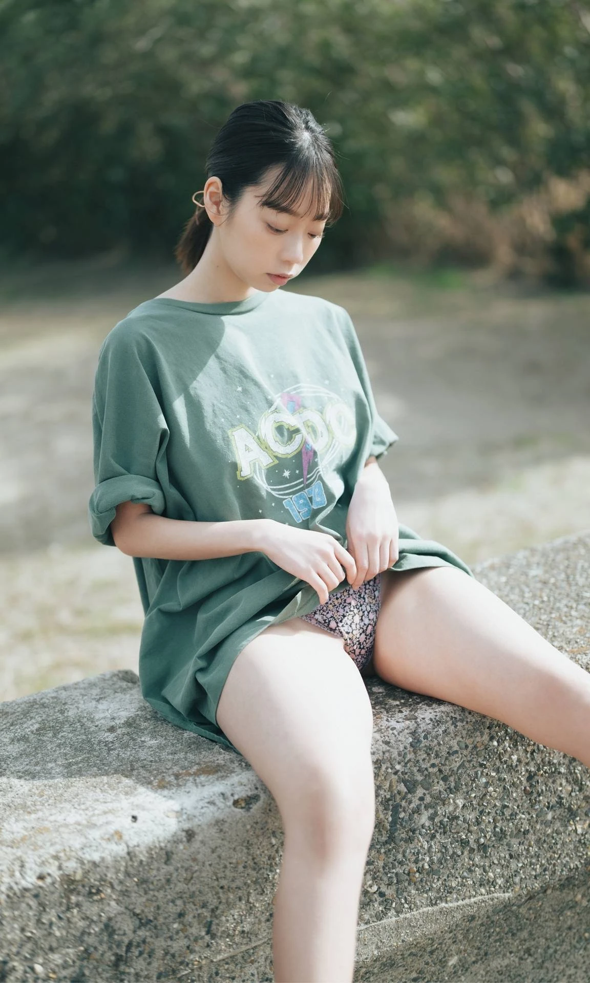 Hikaru Aoyama 青山ひかる – 週プレ Photo Book 「道しるべ」 - P57