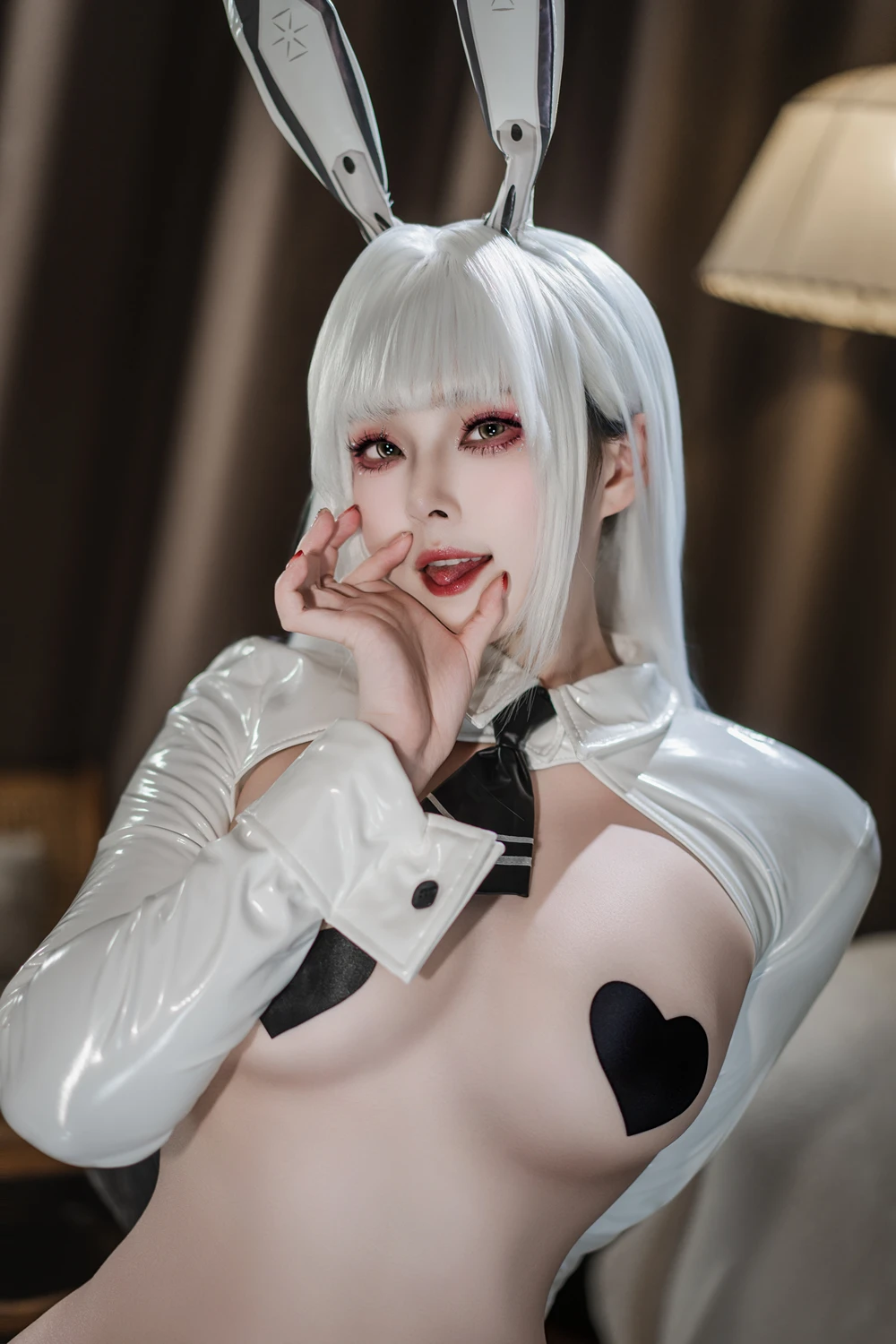 Cosplay Natsuko夏夏子 – NIKKE 布兰儿 逆兔女郎 - P28