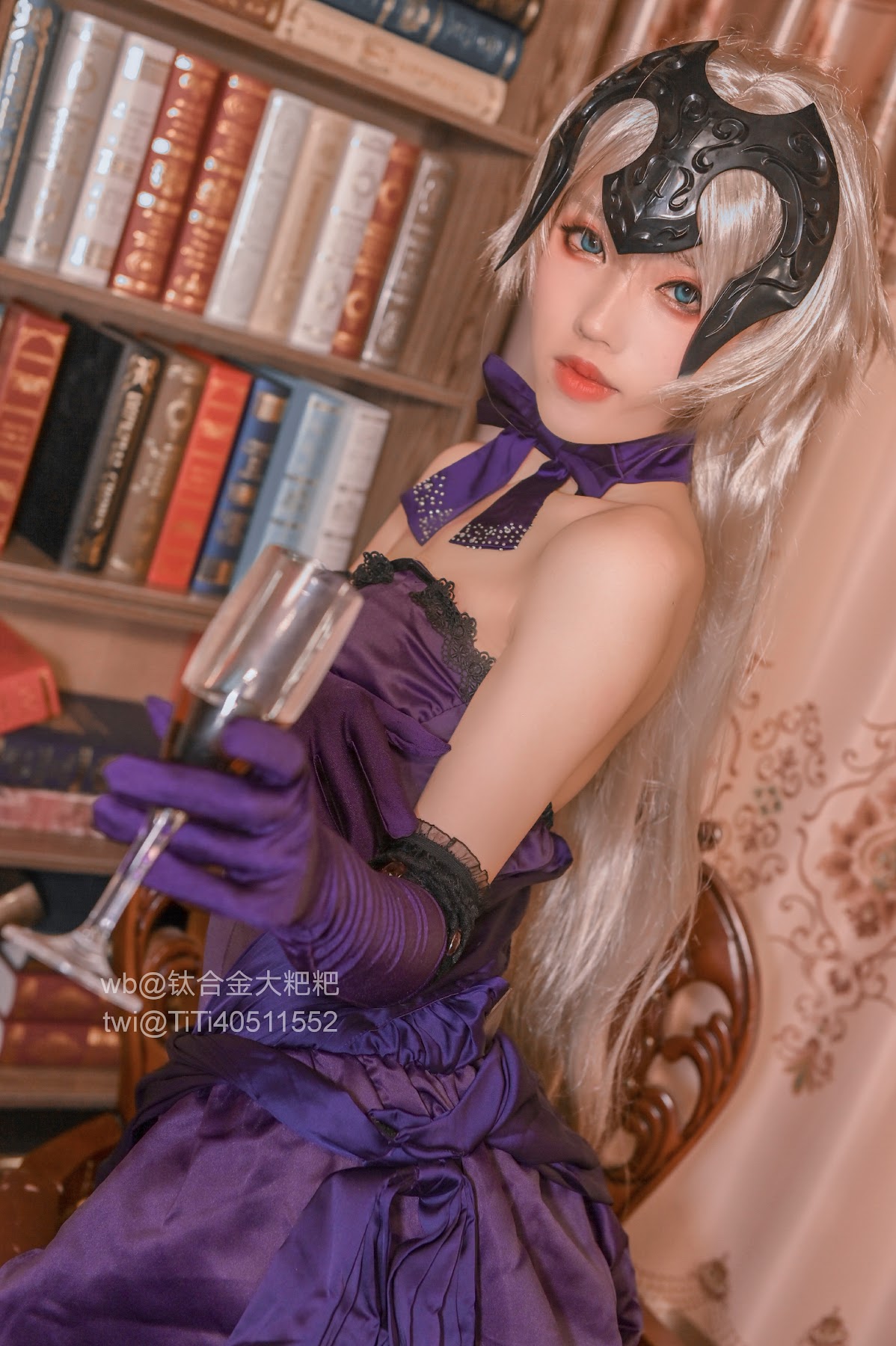 Coser@钛合金TiTi – 醉酒贞德 - P1