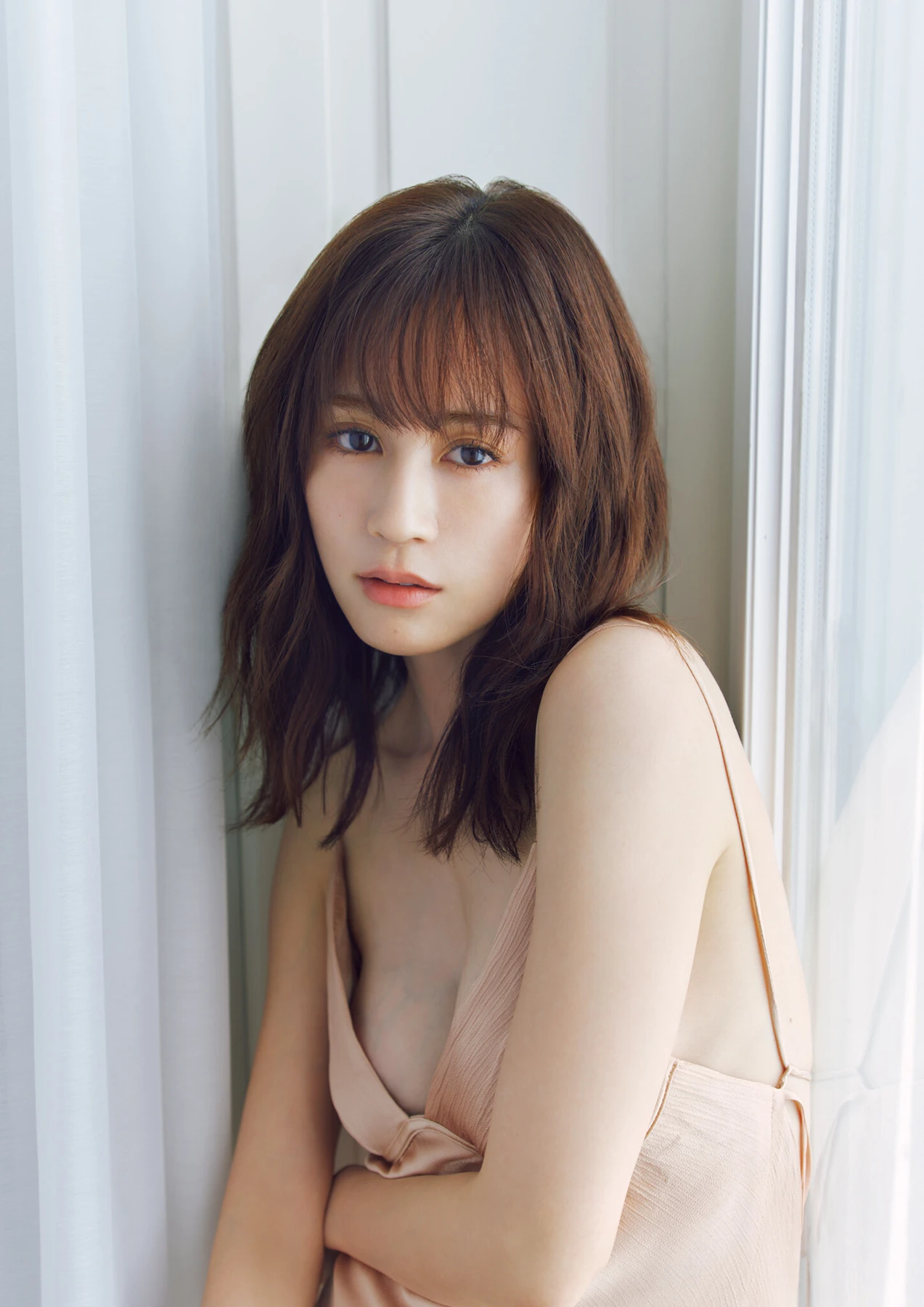 Atsuko Maeda 前田敦子 – 6th Photobook 写真集 「Beste」 - P16