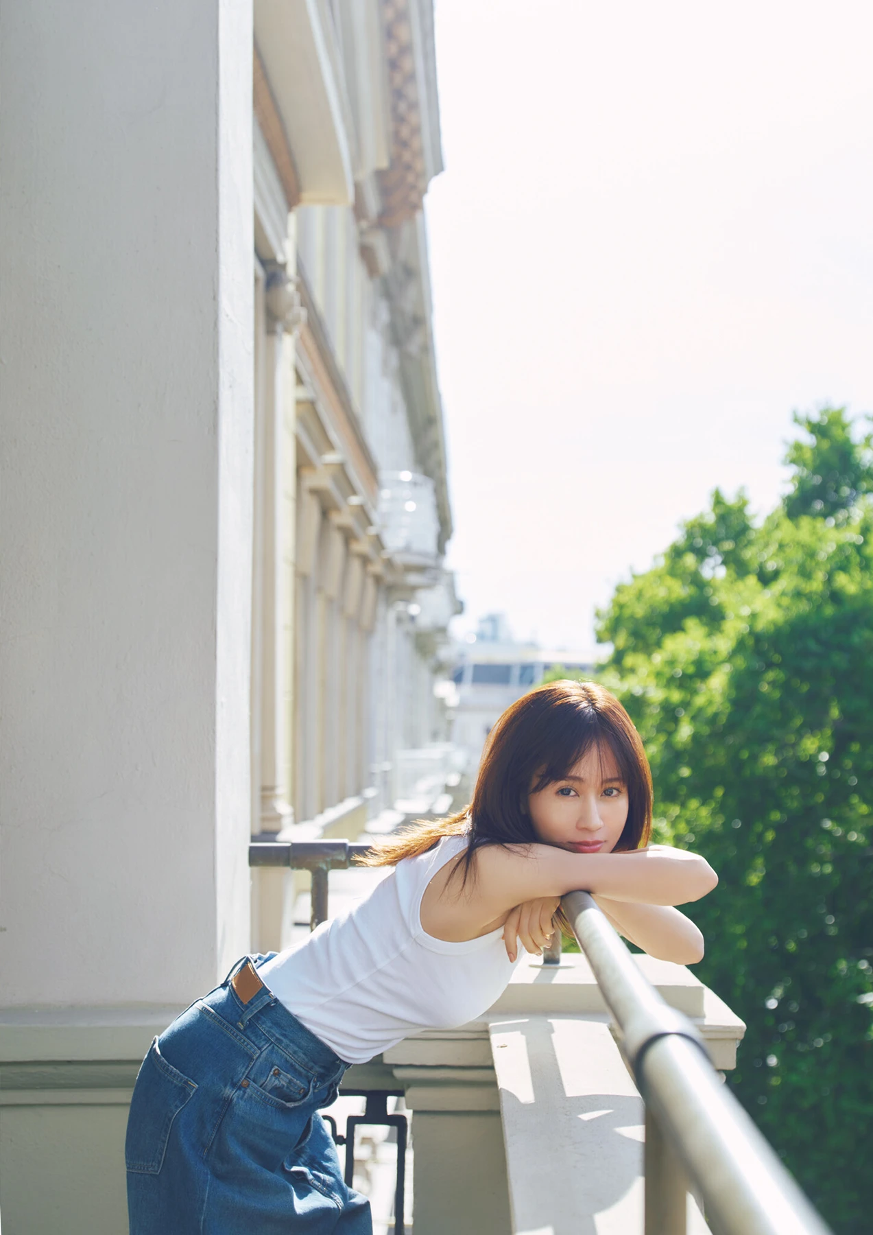 Atsuko Maeda 前田敦子 – 6th Photobook 写真集 「Beste」 - P37