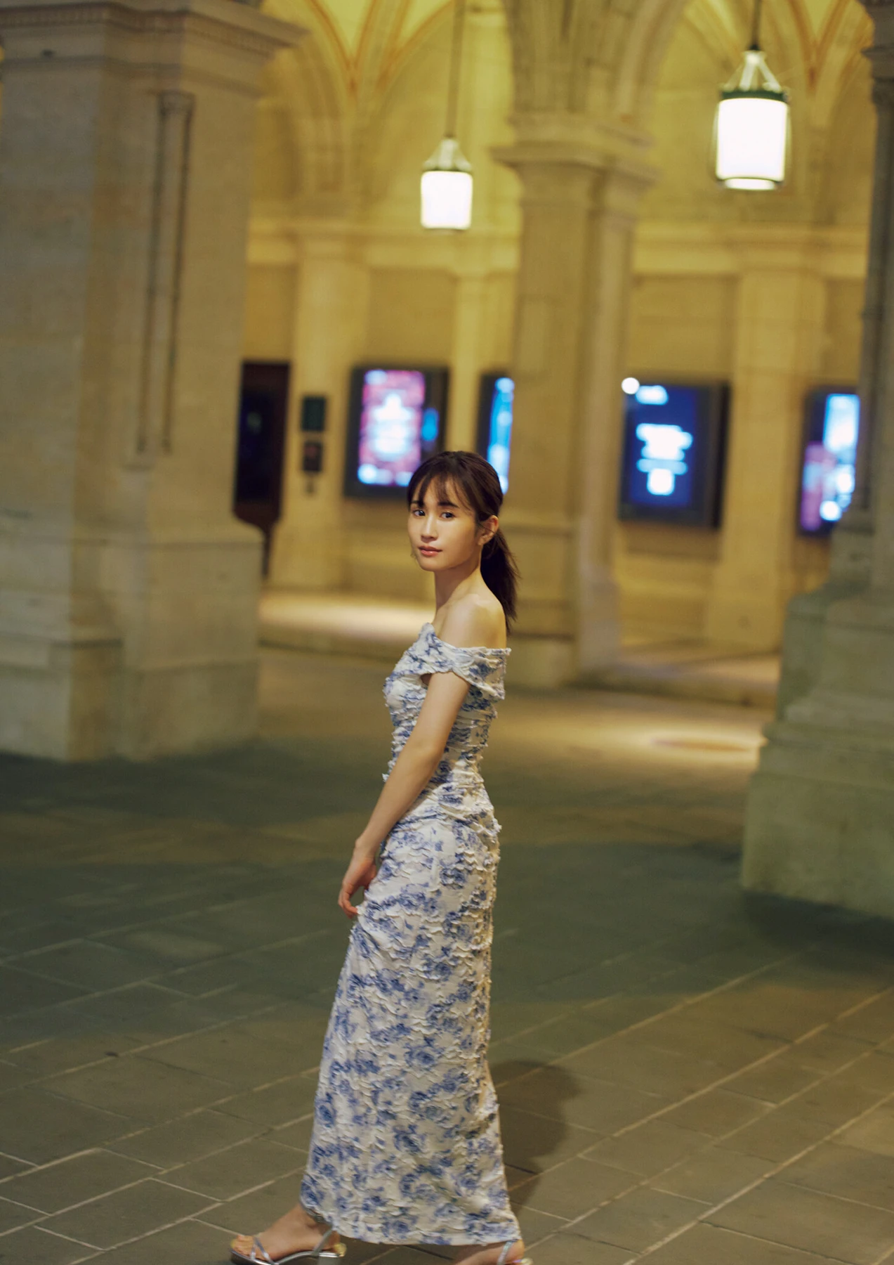 Atsuko Maeda 前田敦子 – 6th Photobook 写真集 「Beste」 - P57