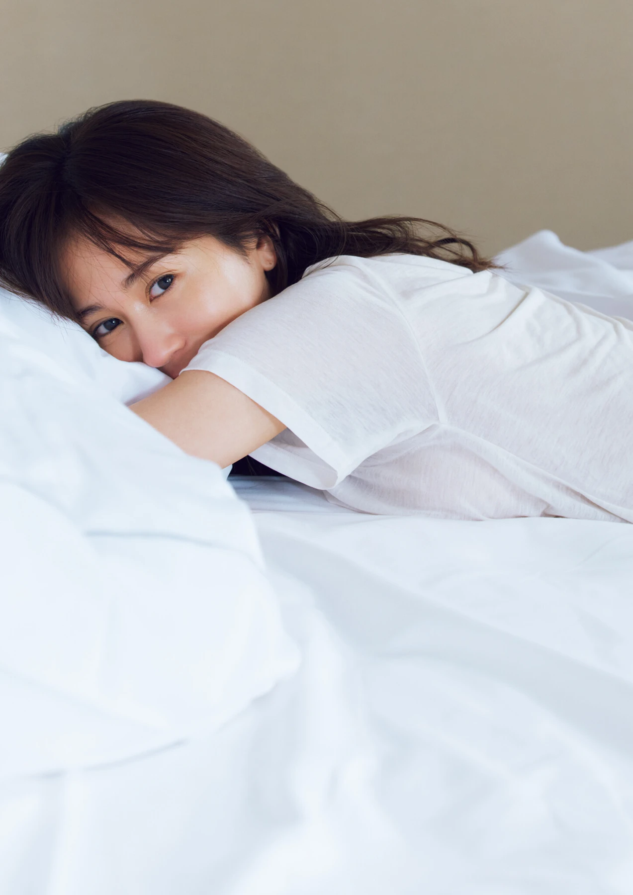 Atsuko Maeda 前田敦子 – 6th Photobook 写真集 「Beste」 - P77