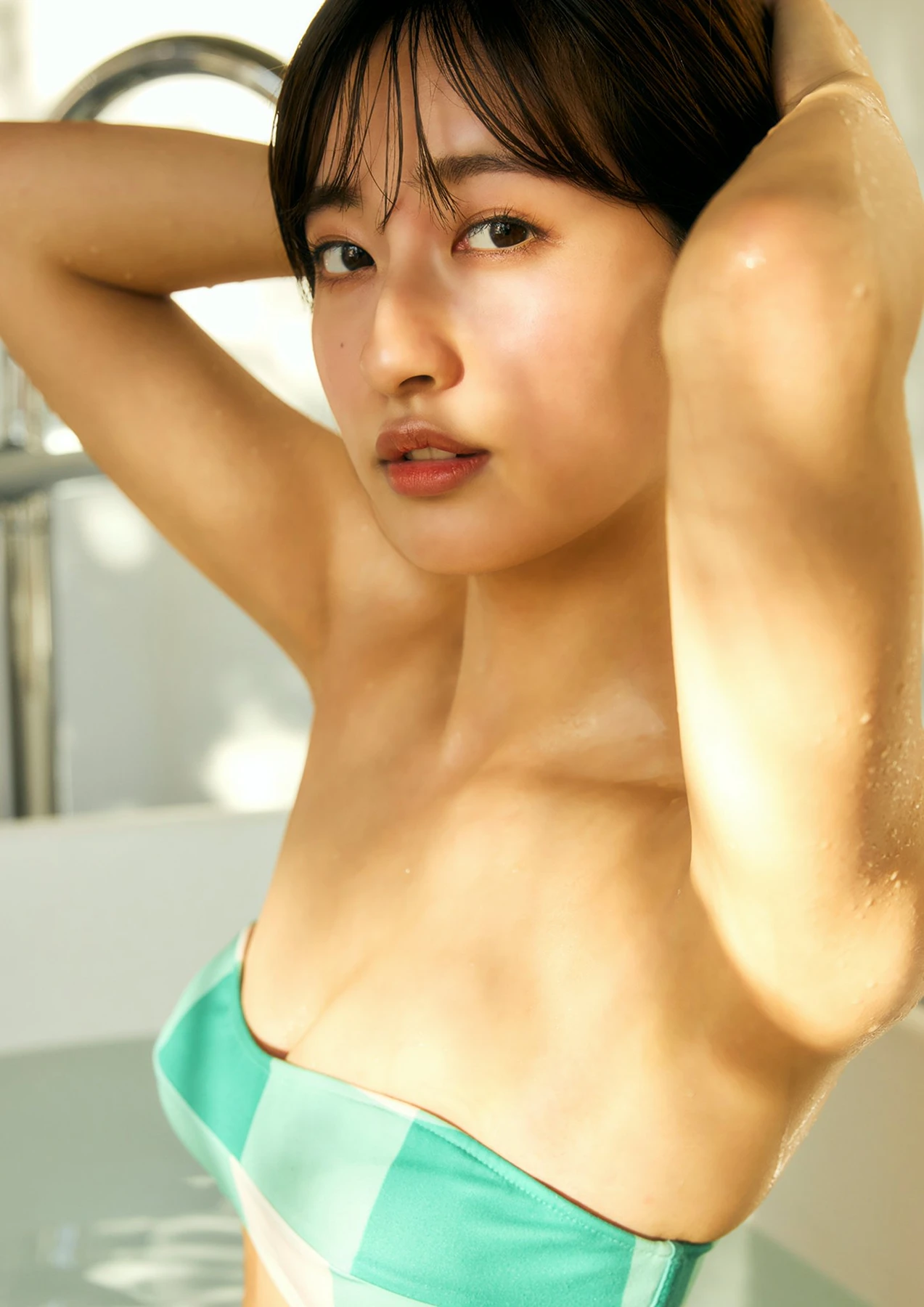 Rina Saito 斉藤里奈 – BRODYデジタル写真集 「come on」 - P38