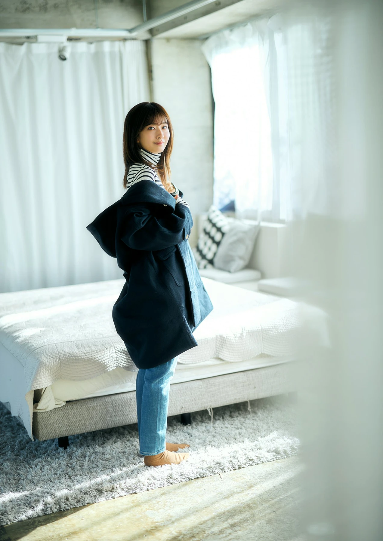 Rina Saito 斉藤里奈 – BRODYデジタル写真集 「come on」 - P4