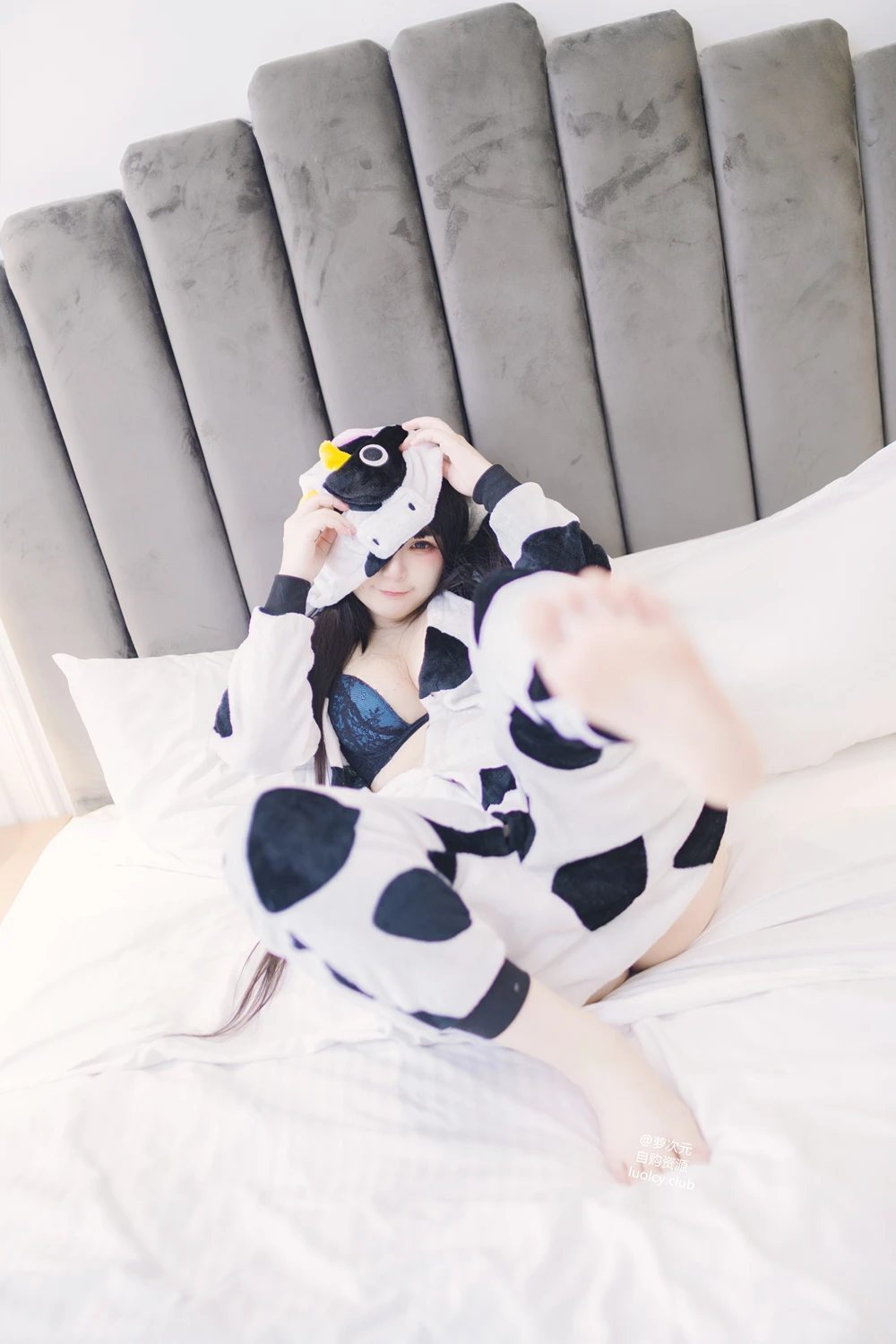 Cosplay 落落Raku – 奶牛Milky & 白衣小猫Kitten - P17