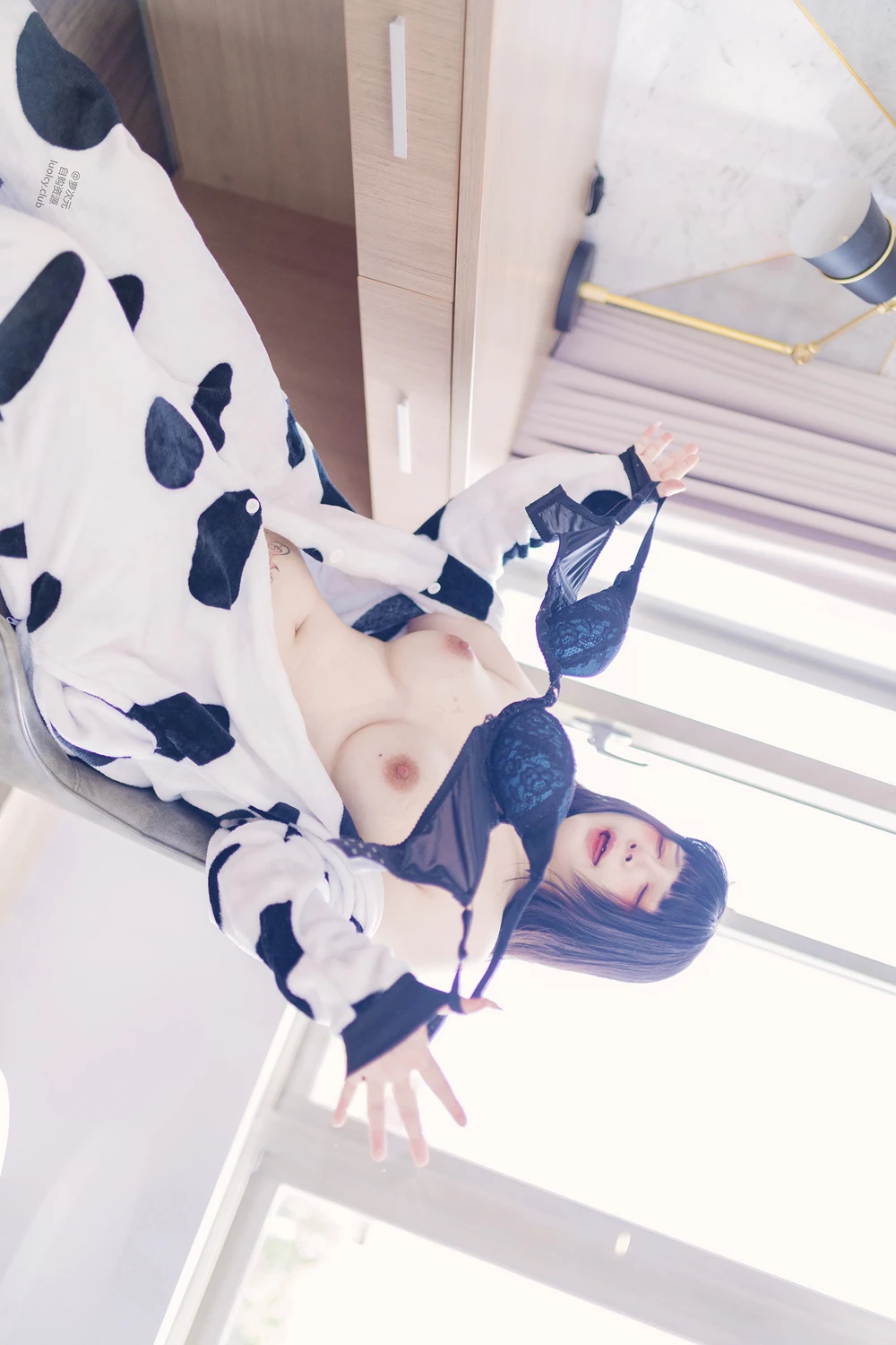 Cosplay 落落Raku – 奶牛Milky & 白衣小猫Kitten - P22