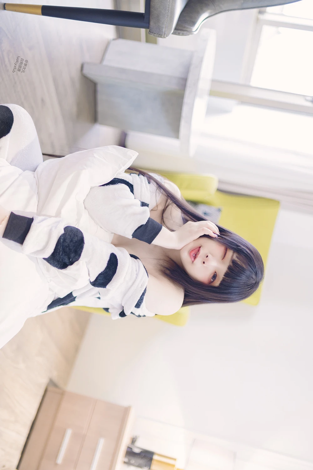 Cosplay 落落Raku – 奶牛Milky & 白衣小猫Kitten - P37
