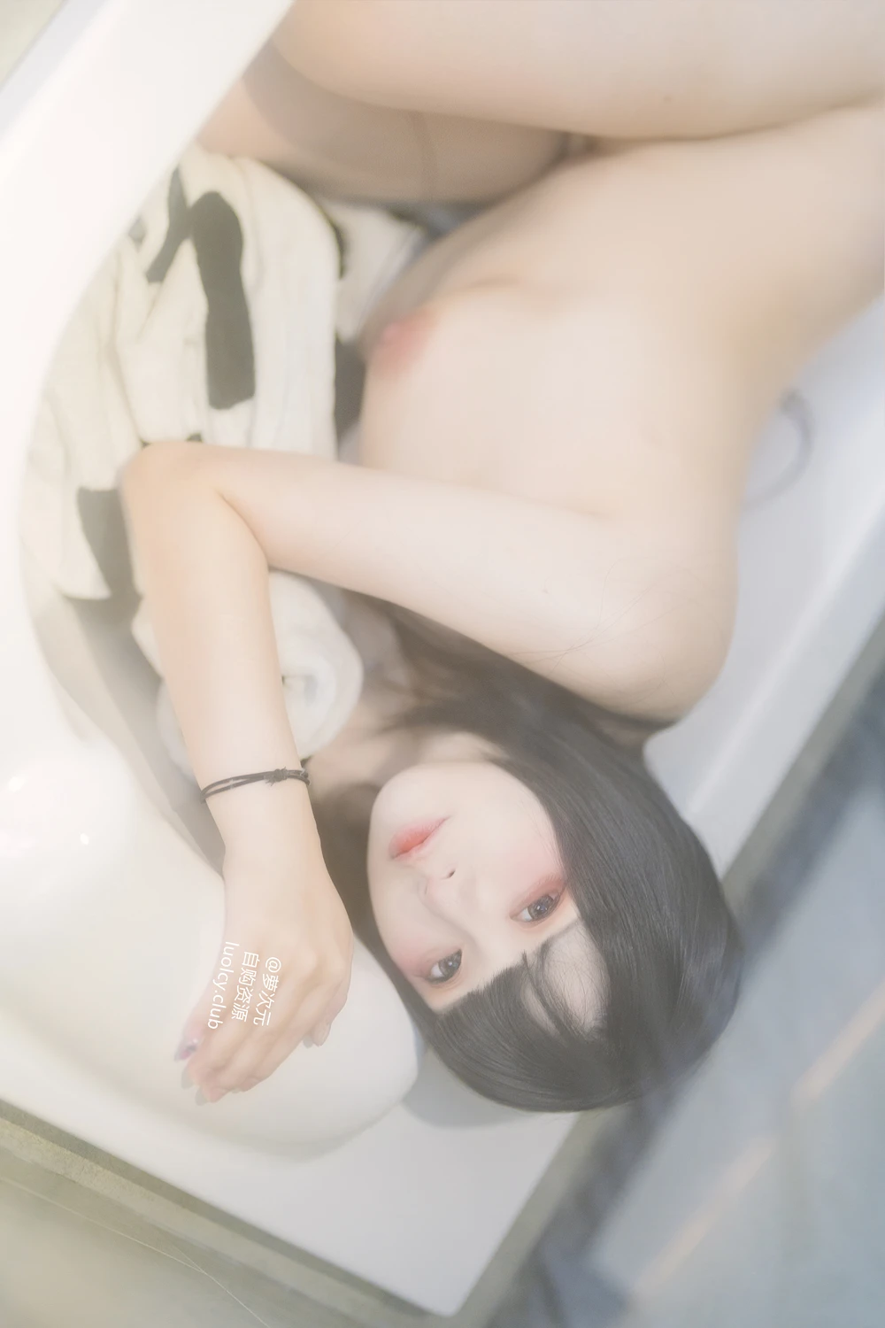 Cosplay 落落Raku – 奶牛Milky & 白衣小猫Kitten - P49