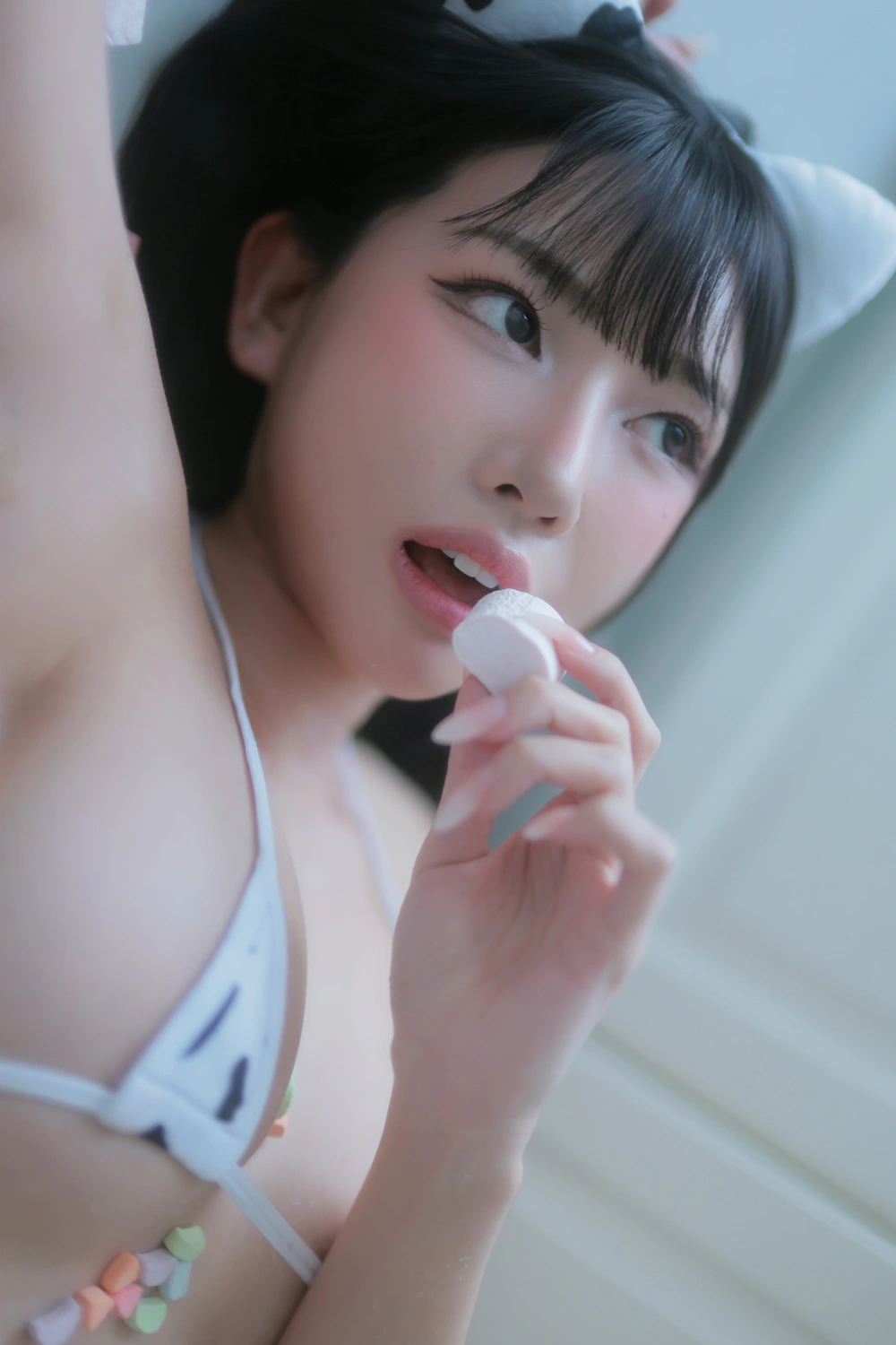 Dongeuran 동그란 – PhotoBook 「Milk Cow #02」 - P111