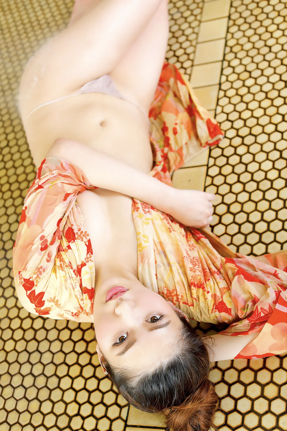 Yurina Ogata 緒方友莉奈 – 写真集 「アナフィラキシーLOVE GLD」 - P27