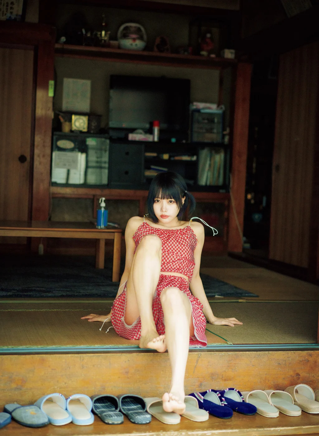 [JP] Ano (あの): 写真集 あの在処 (187 photos)
