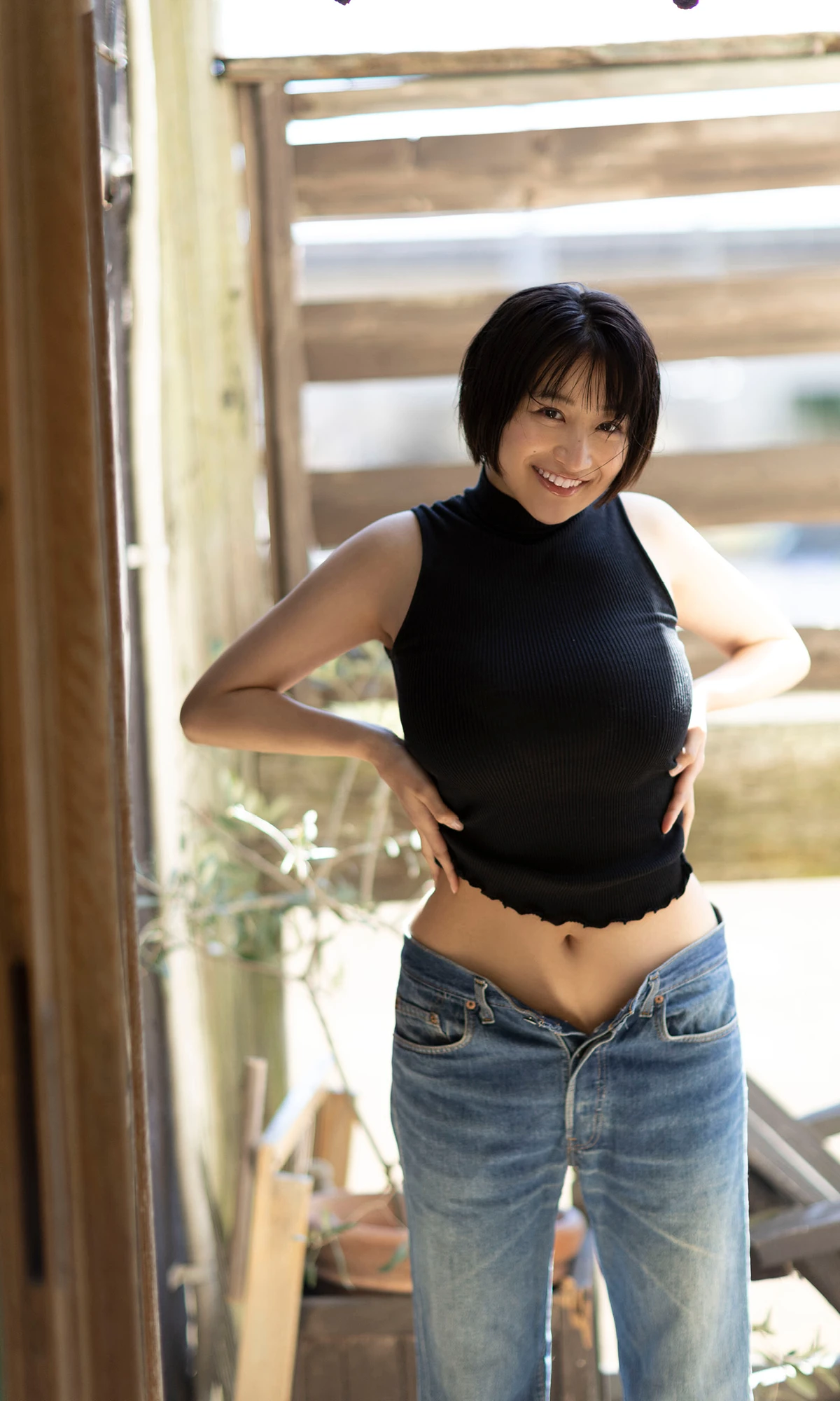 Ina Enohara 榎原依那 – 写真集 「満を持して」 - P2