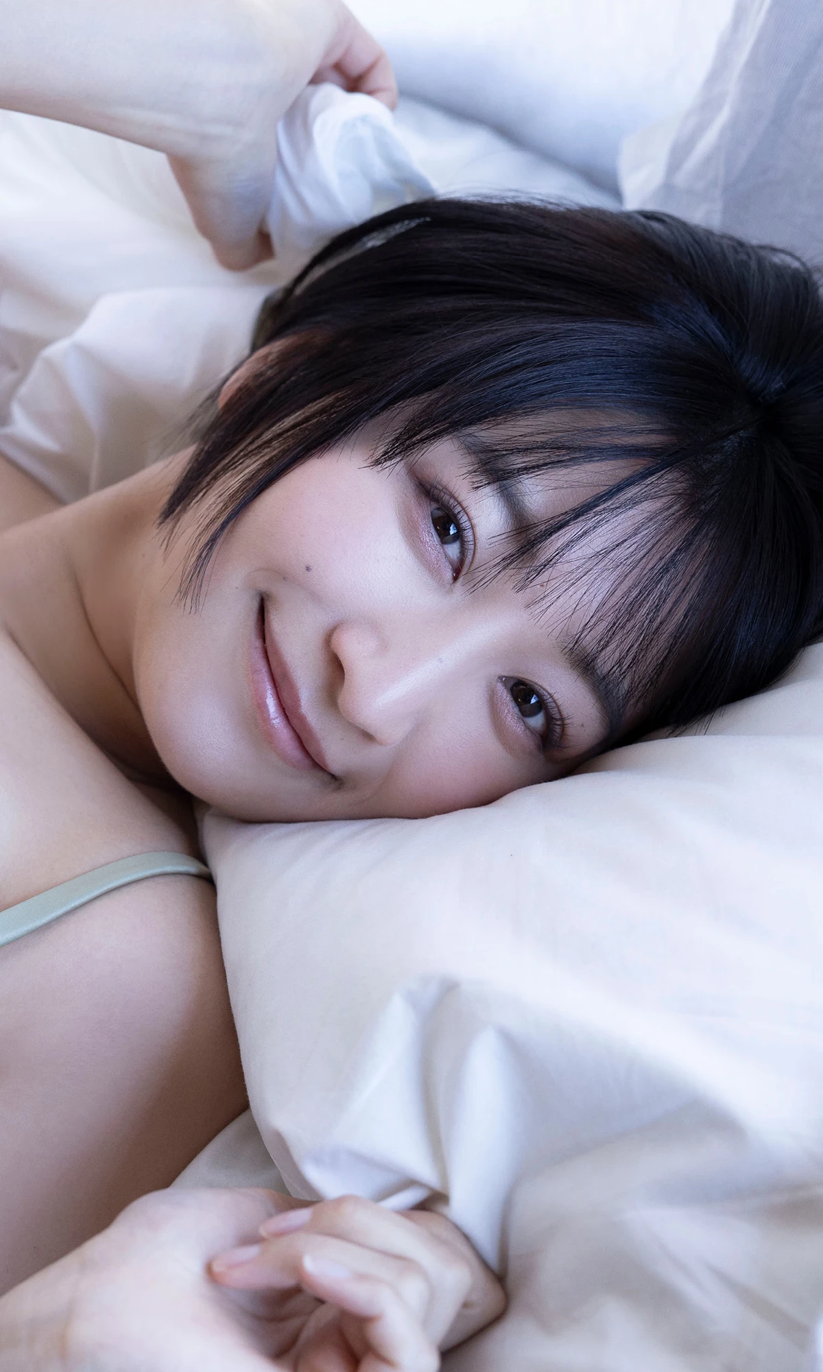 Ina Enohara 榎原依那 – 写真集 「満を持して」 - P31
