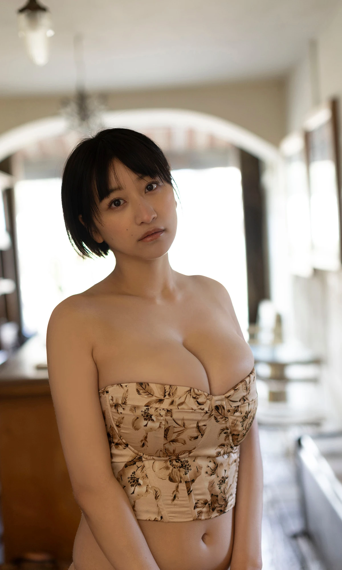 Ina Enohara 榎原依那 – 写真集 「満を持して」 - P33