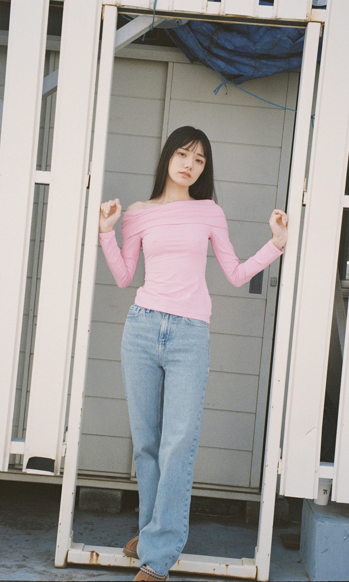 Rena Miyashita 宮下玲奈 – 写真集 「happiness」 - P2