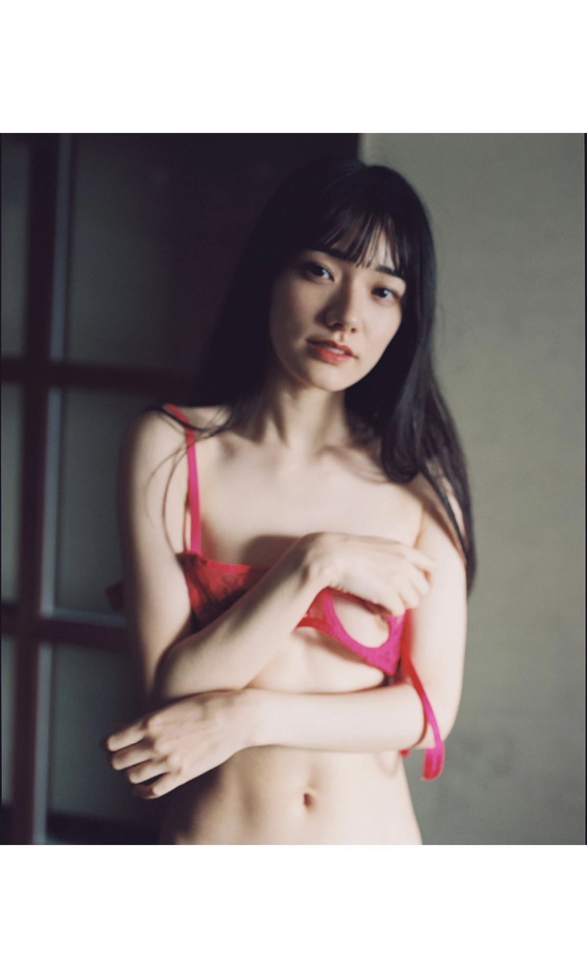 Rena Miyashita 宮下玲奈 – 写真集 「happiness」 - P94