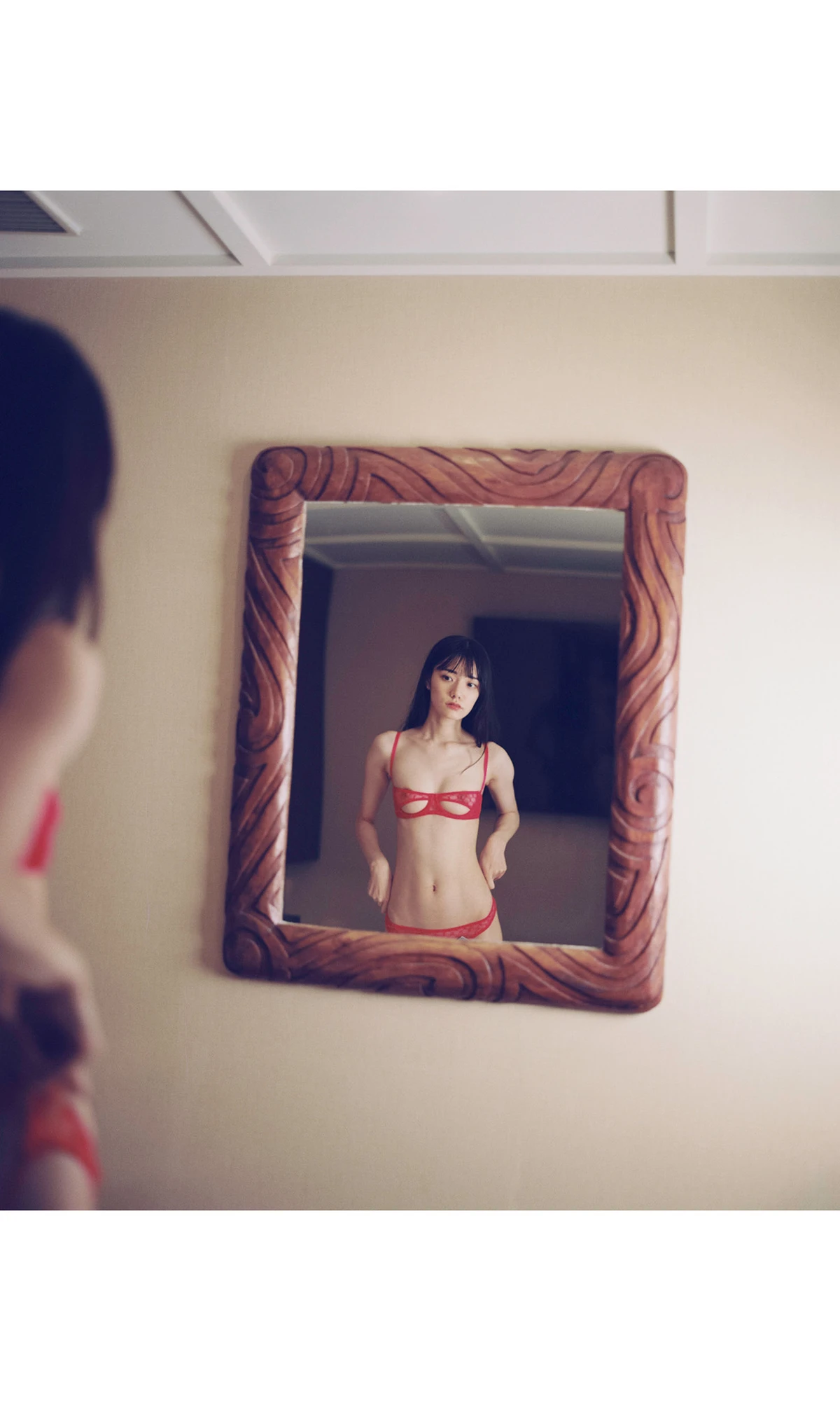 Rena Miyashita 宮下玲奈 – 写真集 「happiness」 - P95