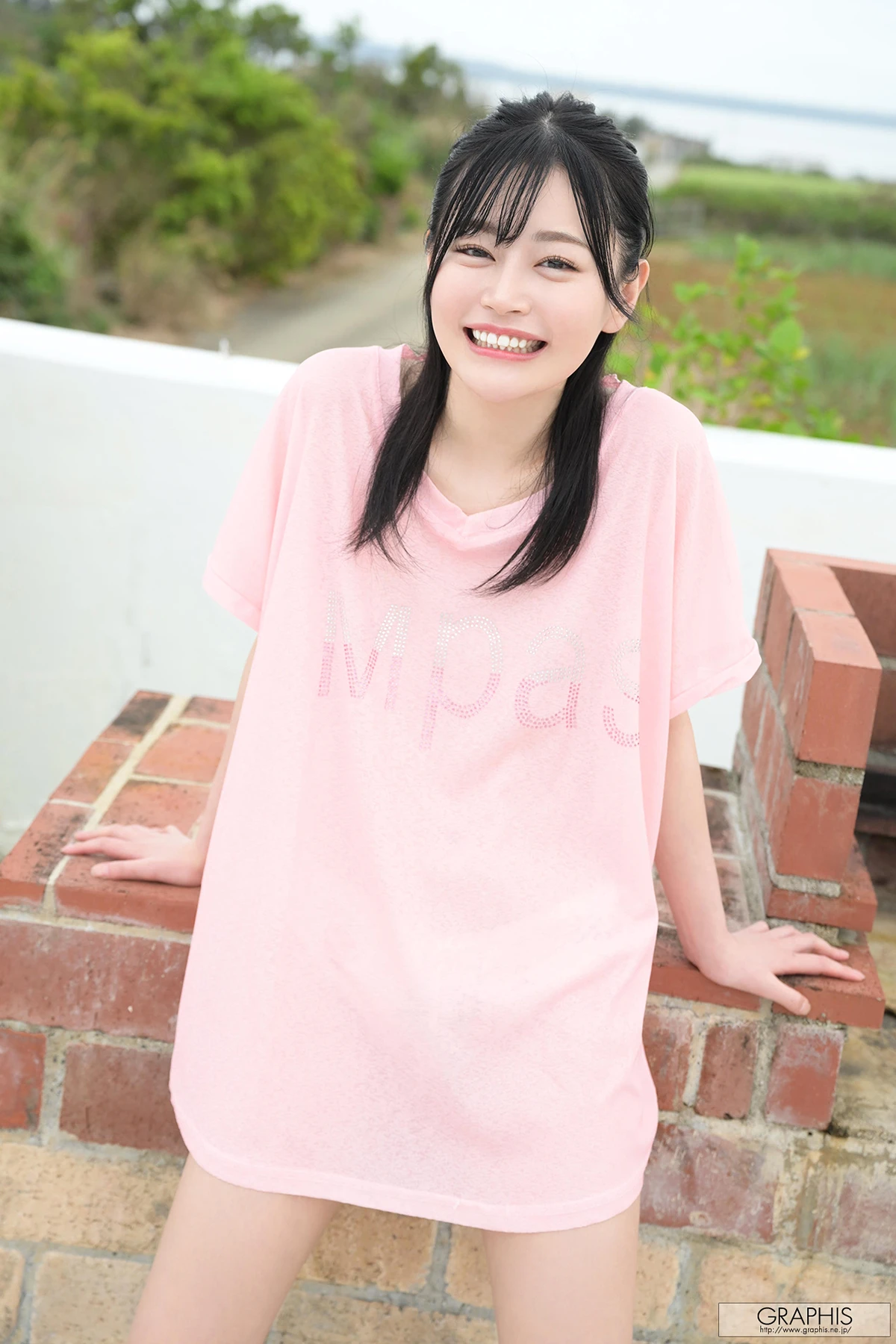 Uta Hibino 響乃うた – Graphis Gals 「Refreshing Smile!」 - P75