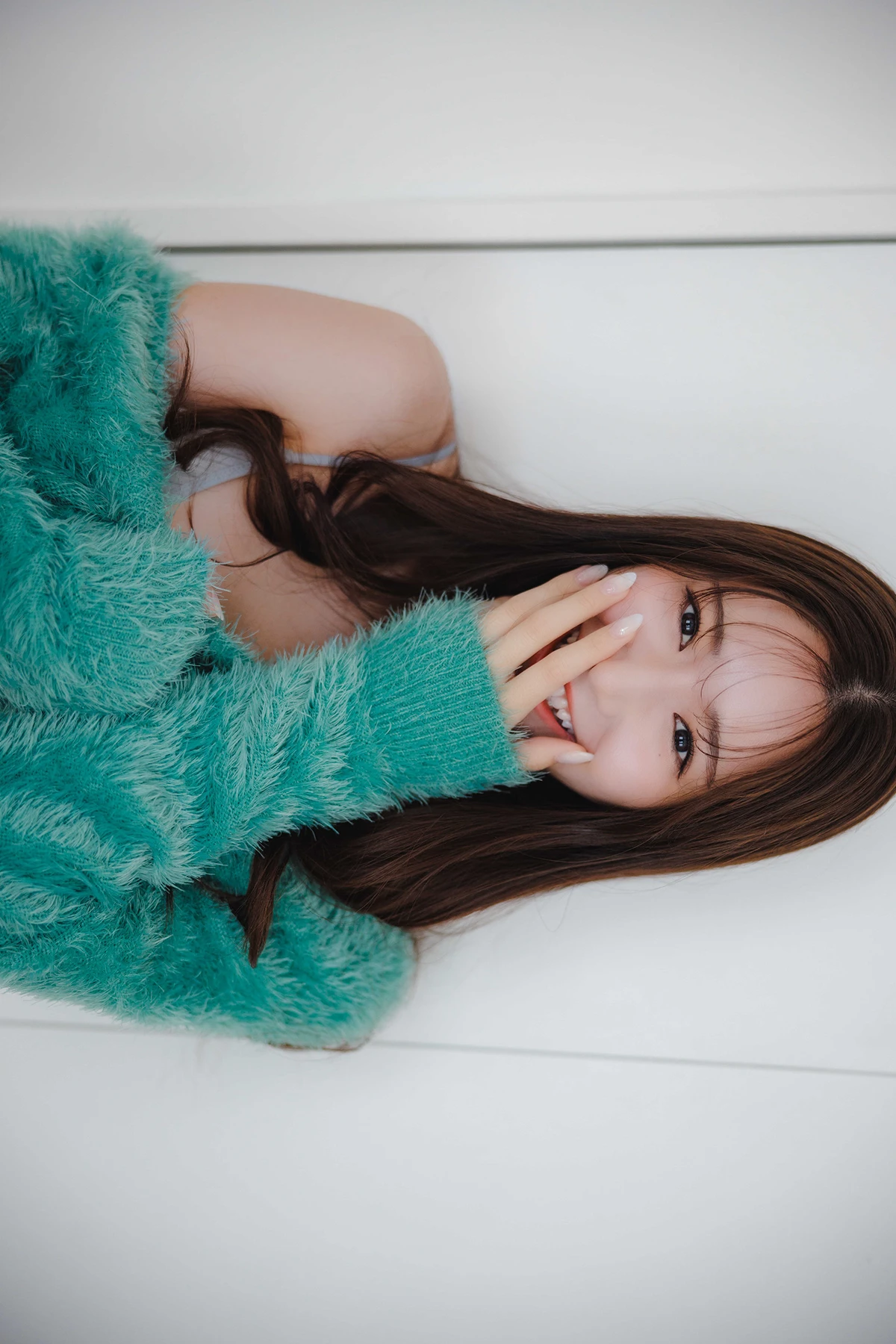 Yasuyo Saito 斎藤恭代 – アサ芸アイドル写真集 「BIJIN」 - P2