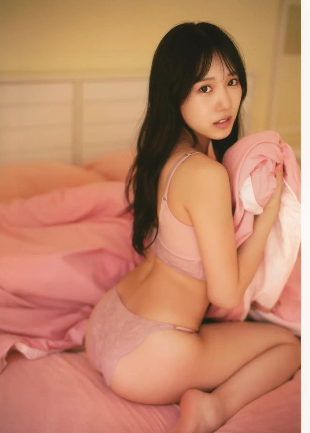 [JP] Yokono Sumire (横野すみれ): フォトブック Sumire Graph #6 (85 photos) - P23