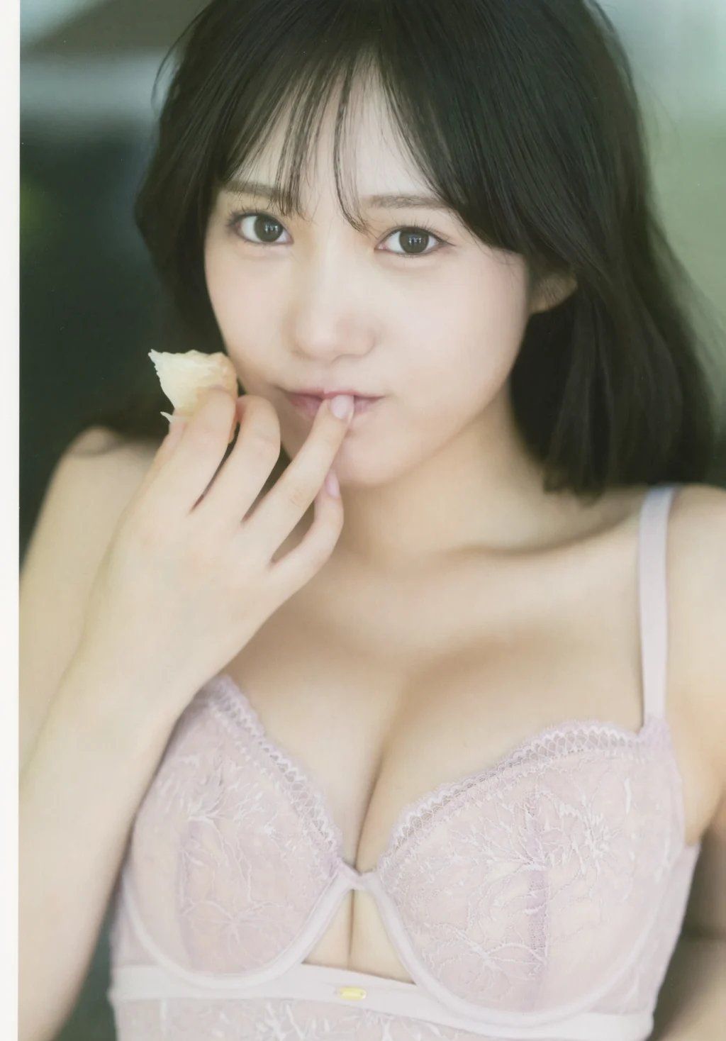 [JP] Yokono Sumire (横野すみれ): フォトブック Sumire Graph #6 (85 photos) - P18