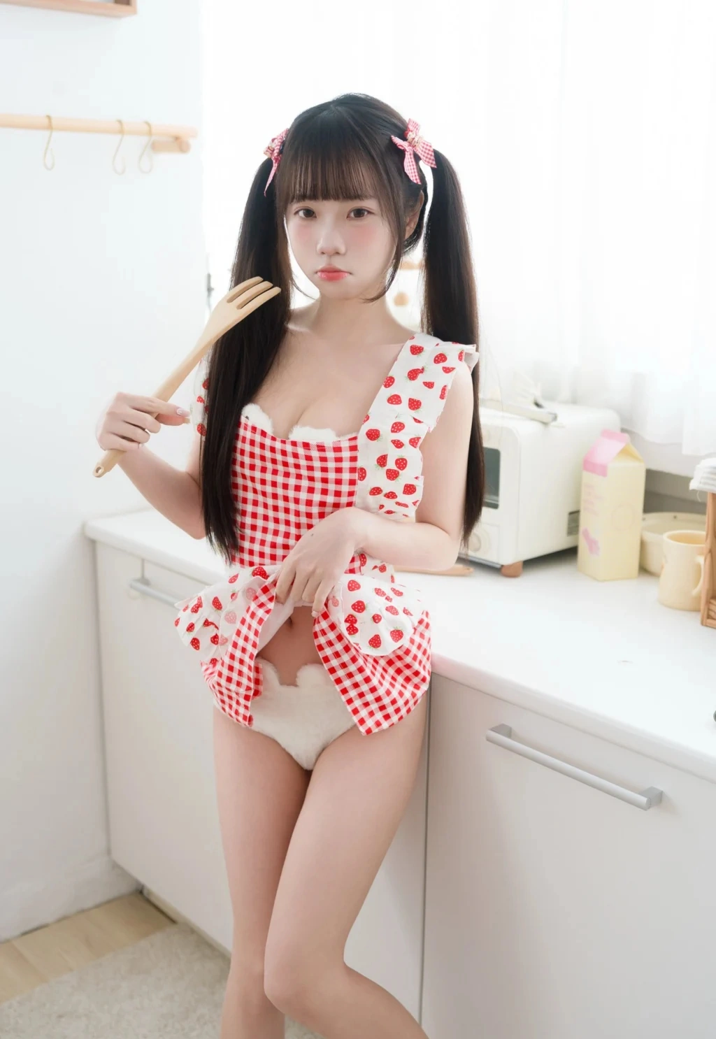 Coser@可可小白兔: 生日限定 一起做蛋糕吗 (77 photos) - P13