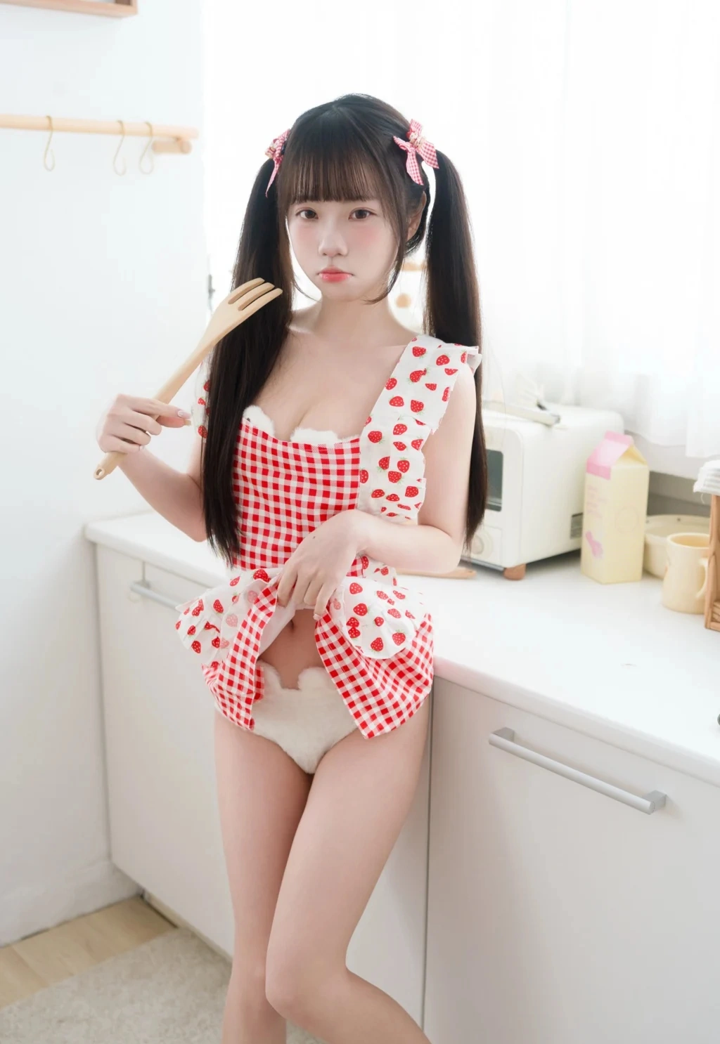 Coser@可可小白兔: 生日限定 一起做蛋糕吗 (77 photos) - P17