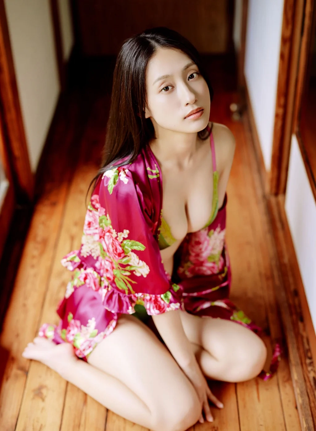 [JP] Sumida Ayano (澄田綾乃): 【デジタル限定】 写真集 『 アイスキャンディーが溶けるまで 』 (82 photos) - P3