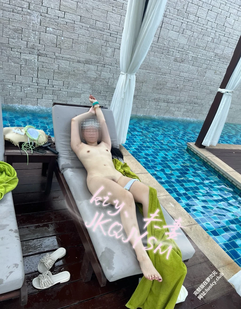 [OtherXXX] kiy夫妻: 淫妻户外露出调教福利订阅 (55 photos) - P12