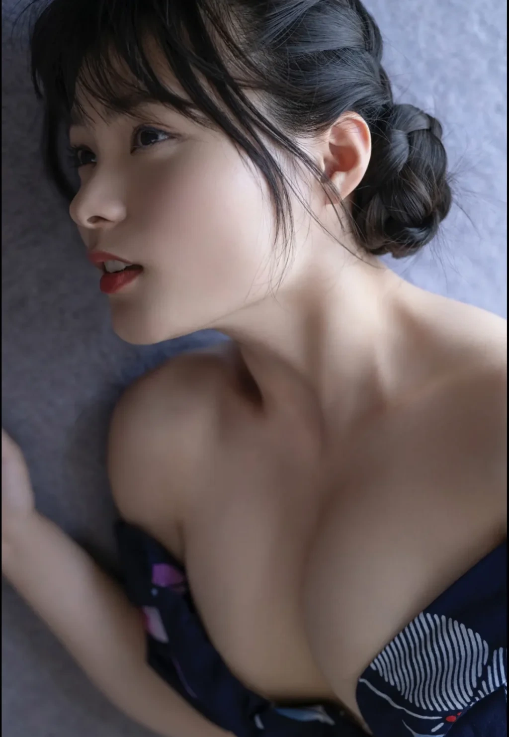 [JP] Mizuki Hoshina (星名美津紀): FRIDAYデジタル写真集 「浴衣を脱いで…」 (34 photos) - P12