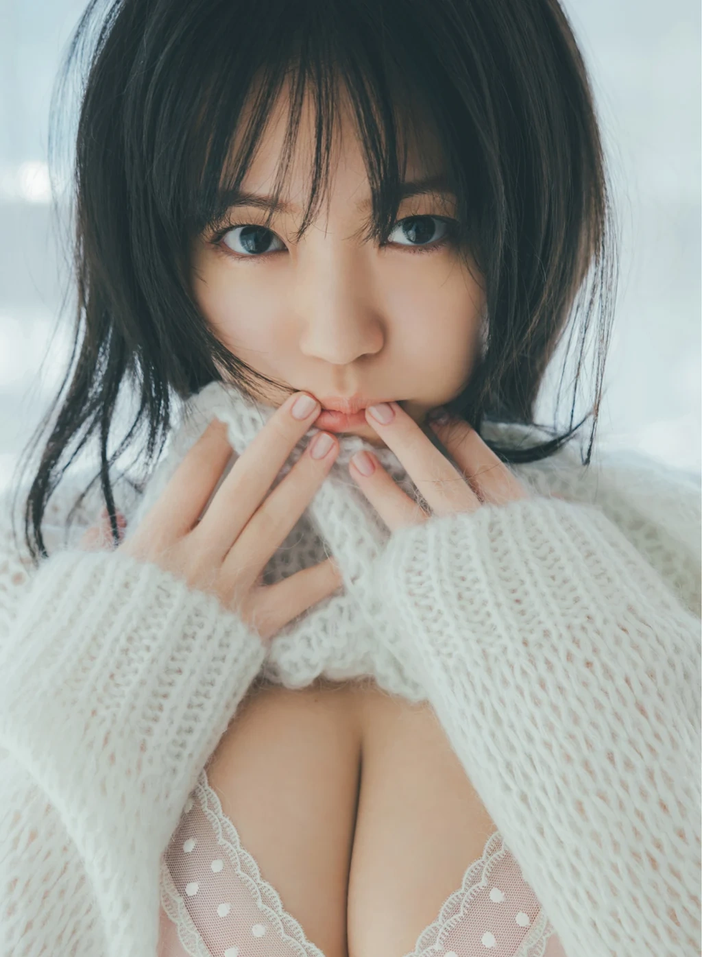 [JP] Yuno Ohara (大原優乃): スピサン グラビアフォトブック ふゆのゆうの (41 photos) - P14