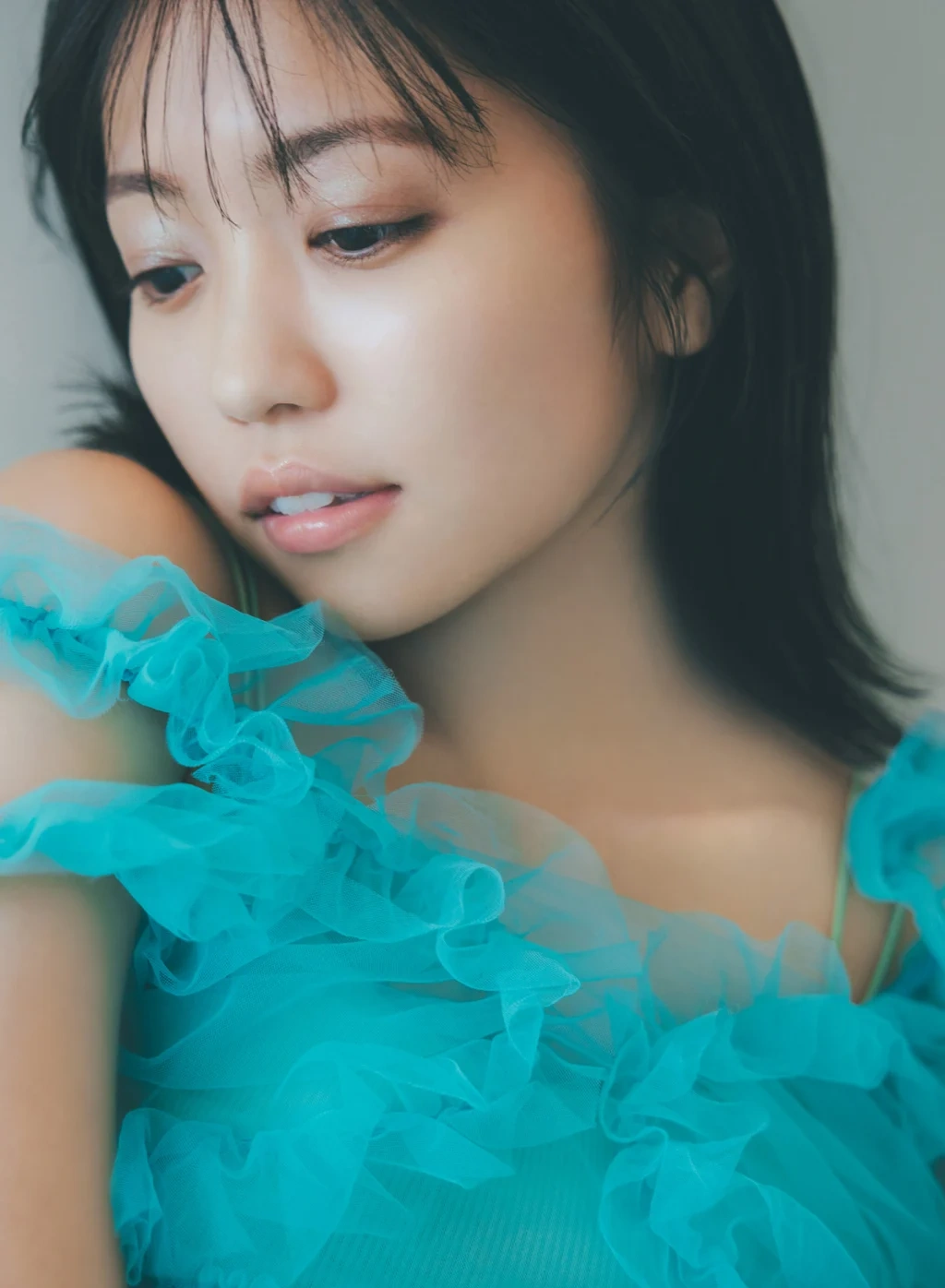 [JP] Yuno Ohara (大原優乃): スピサン グラビアフォトブック ふゆのゆうの (41 photos) - P13