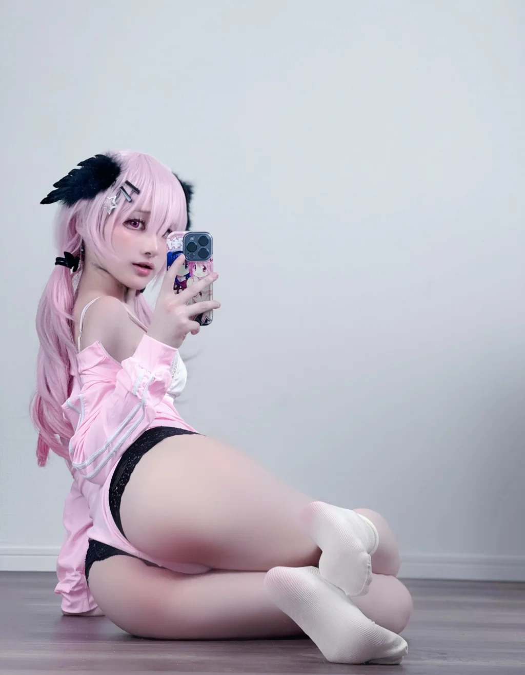 Coser@幼愛Youmeko: 蔚蓝档案 下江小春 体操服 (26 photos)