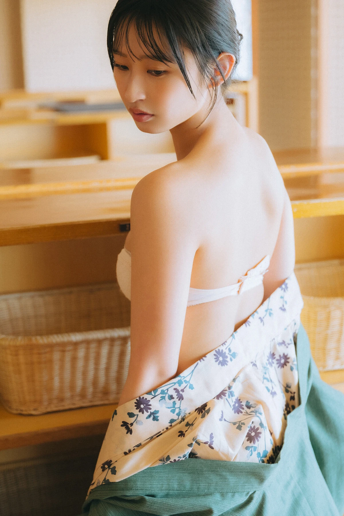 Hinata Matsumoto 松本日向 – FRIDAYデジタル写真集 「見つめ合うカラダ Vol.1」 - P18