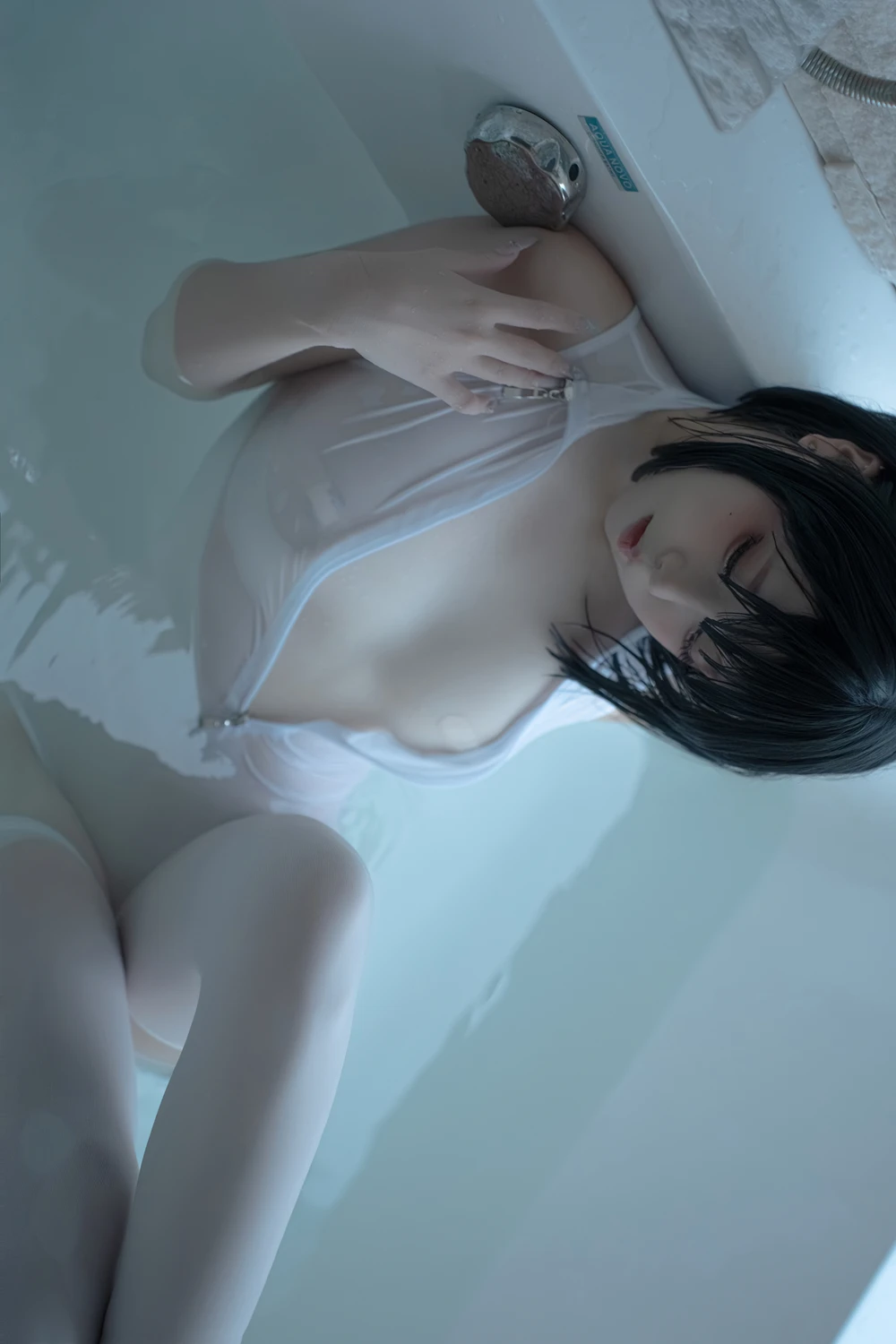 Cosplay 纸悦Etsu_ko – 透明竞泳 - P37