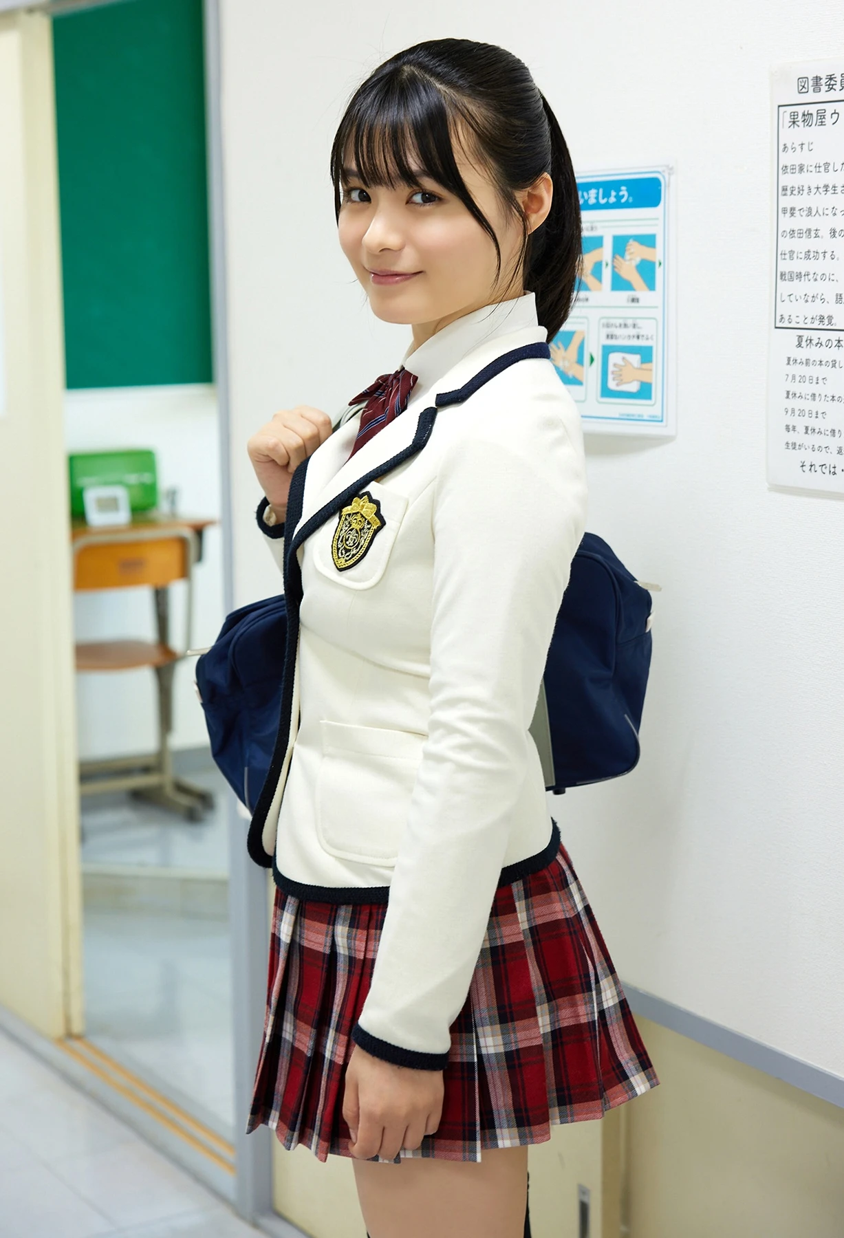 Mizuki Hoshina 星名美津紀 – 解禁グラビア写真集 「みんな帰っちゃったね･･･」 - P2