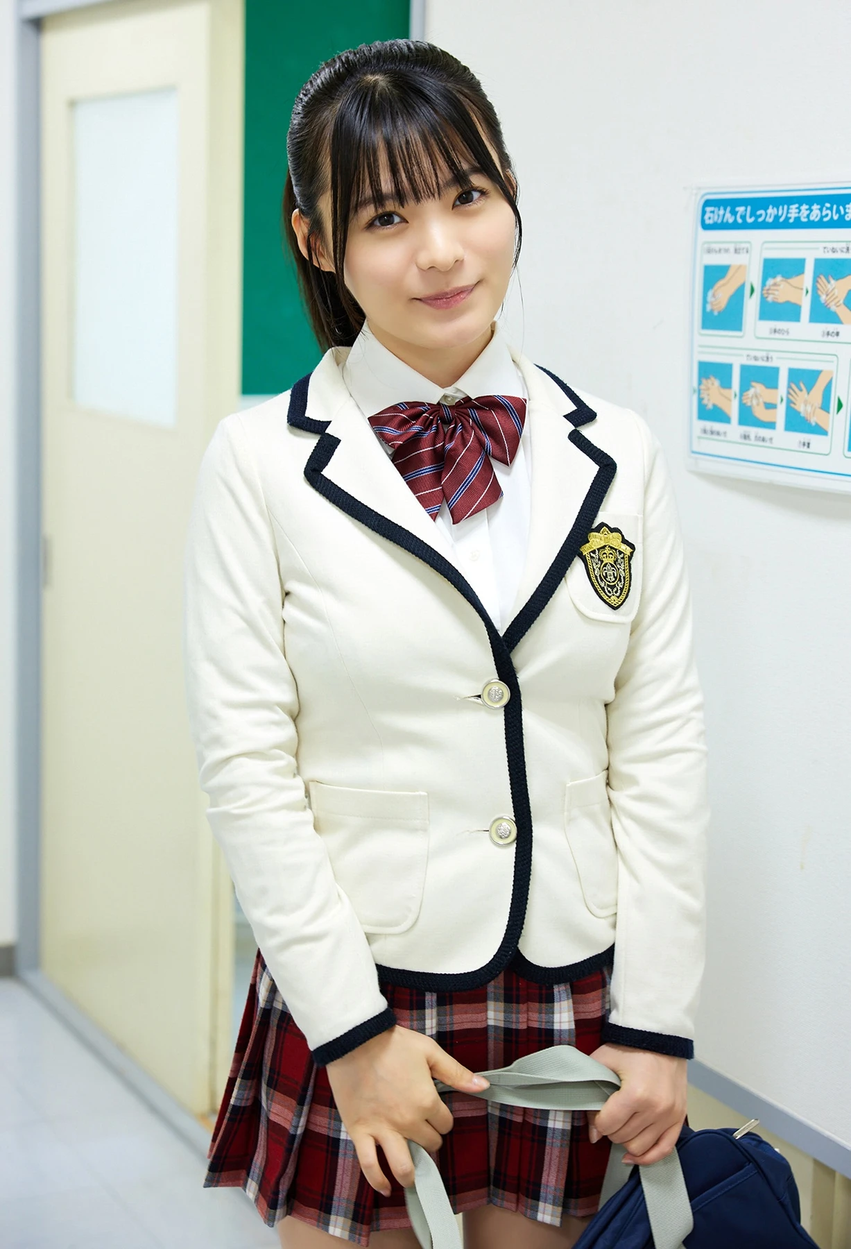 Mizuki Hoshina 星名美津紀 – 解禁グラビア写真集 「みんな帰っちゃったね･･･」 - P3