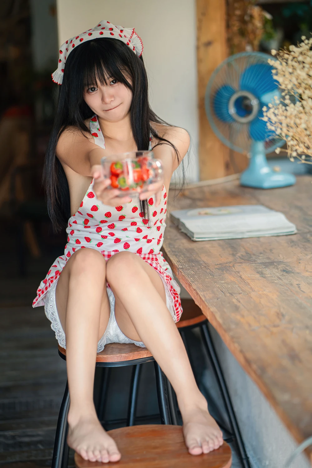 Cosplay 花音葉子 – 小厨娘 - P18