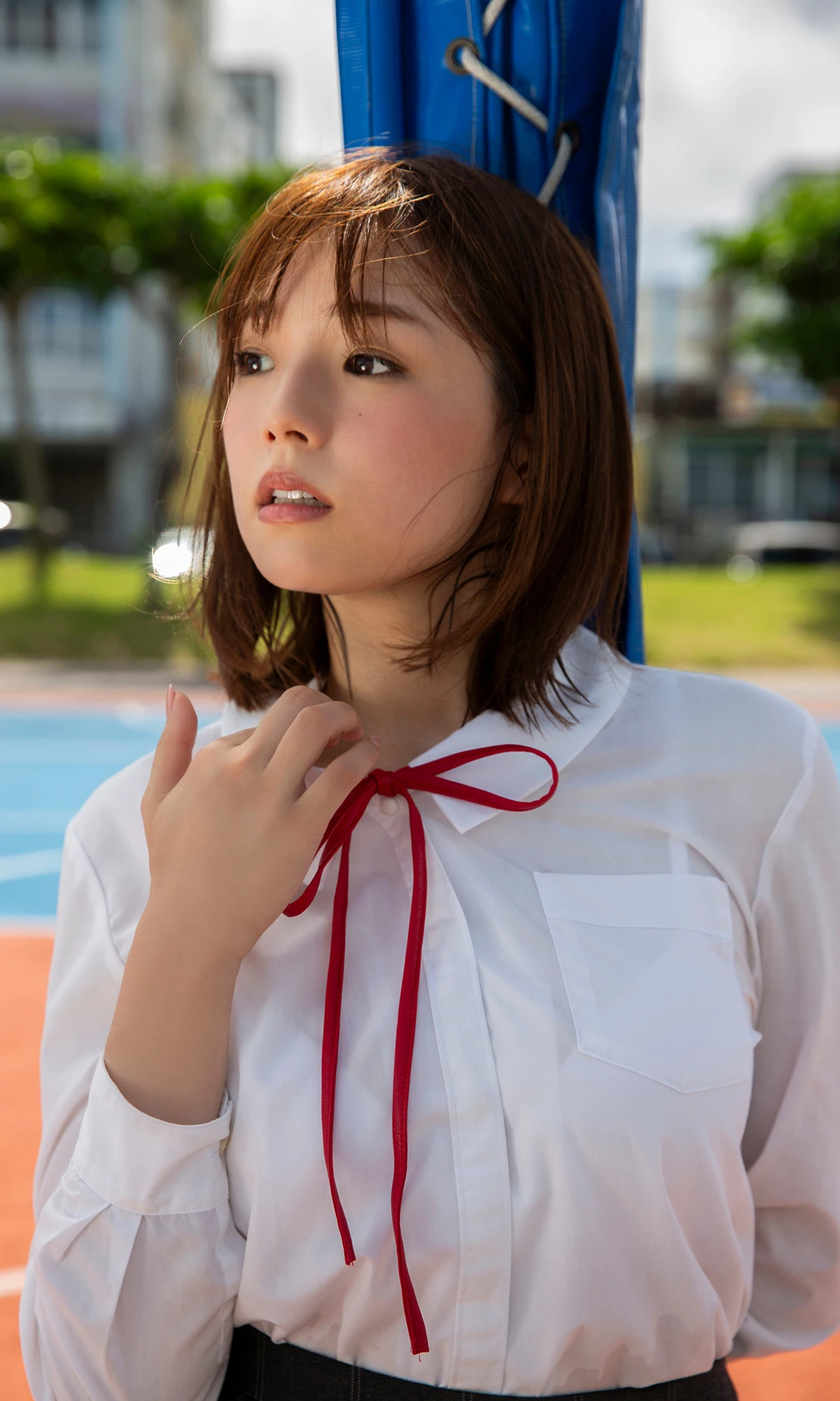 Ai Shinozaki 篠崎愛 – 週プレ Photo Book 「バラエティHコスプレ」 - P24