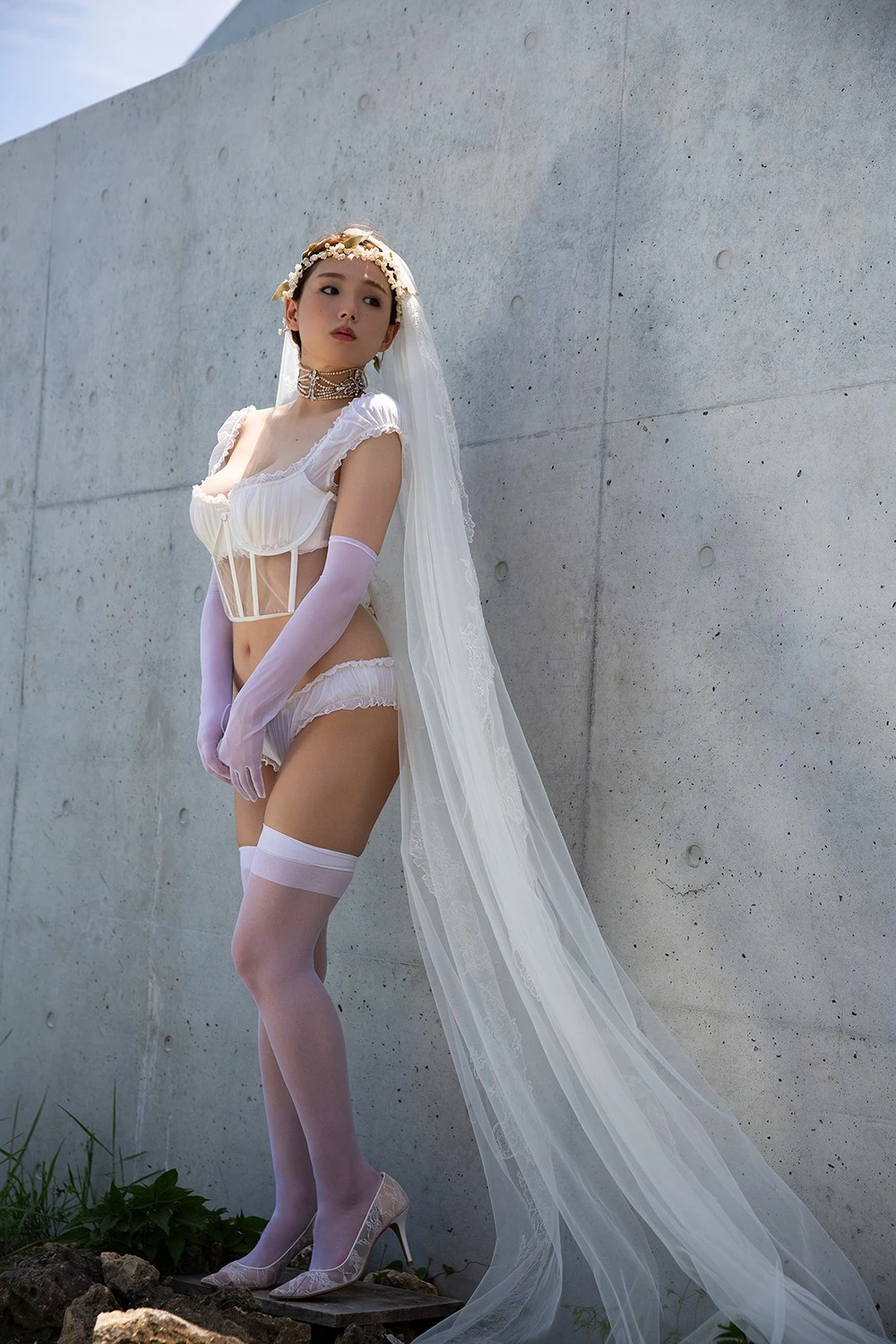 Ai Shinozaki 篠崎愛 – 週プレ Photo Book 「バラエティHコスプレ」 - P42