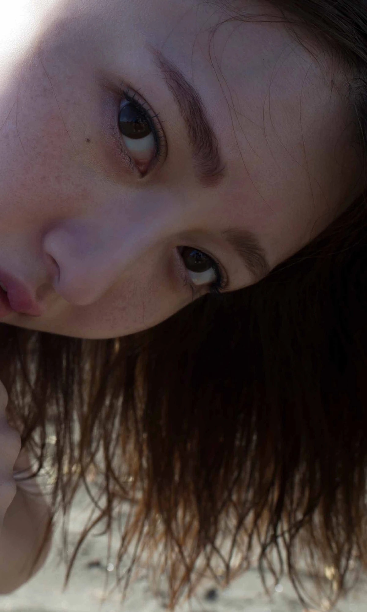 Moka Hashimoto 橋本萌花 – 写真集 「好き、ガマン、ハッスル」 - P26