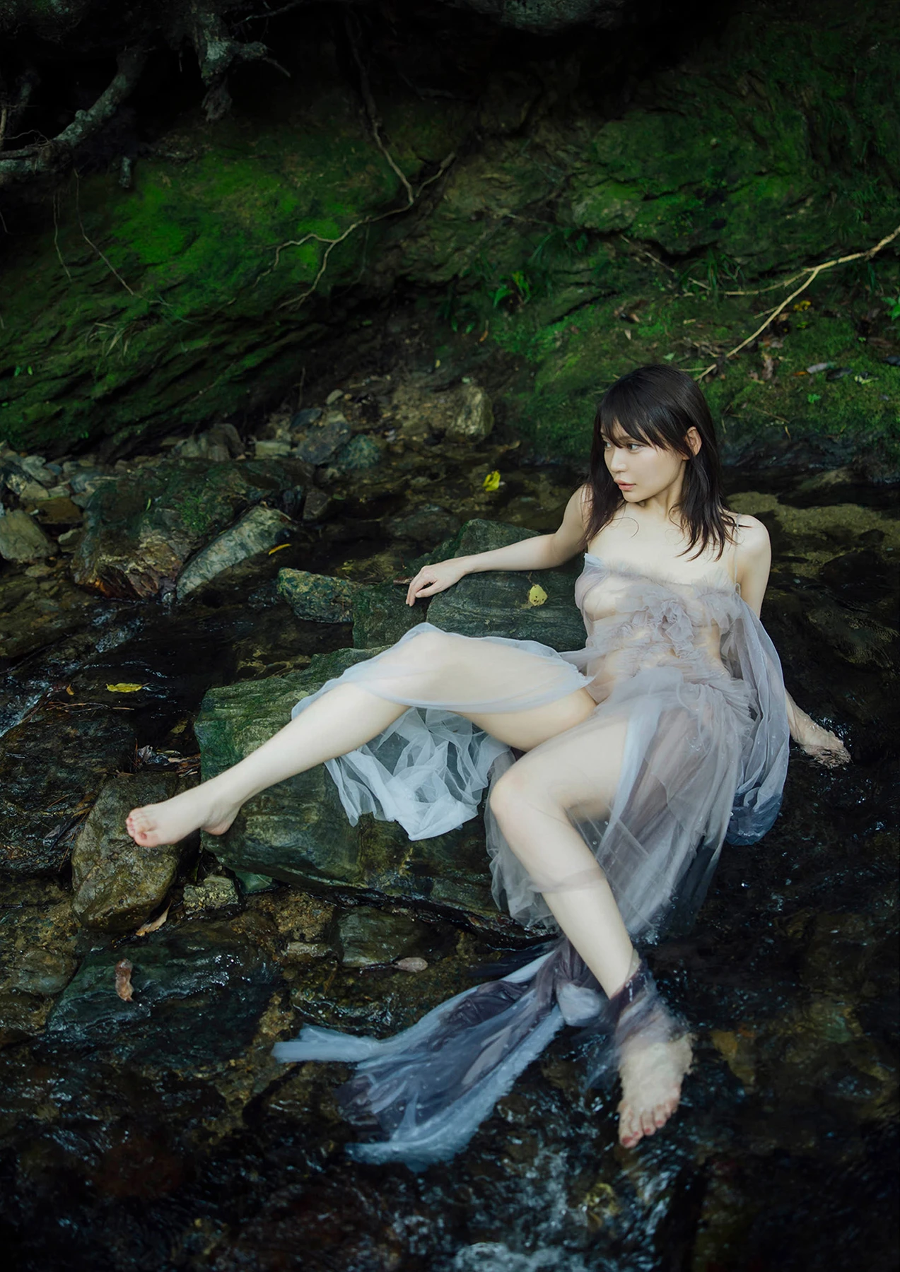 Sayaka Nitori 似鳥沙也加 – デジタル限定版 写真集 「ふれあ、」 - P23