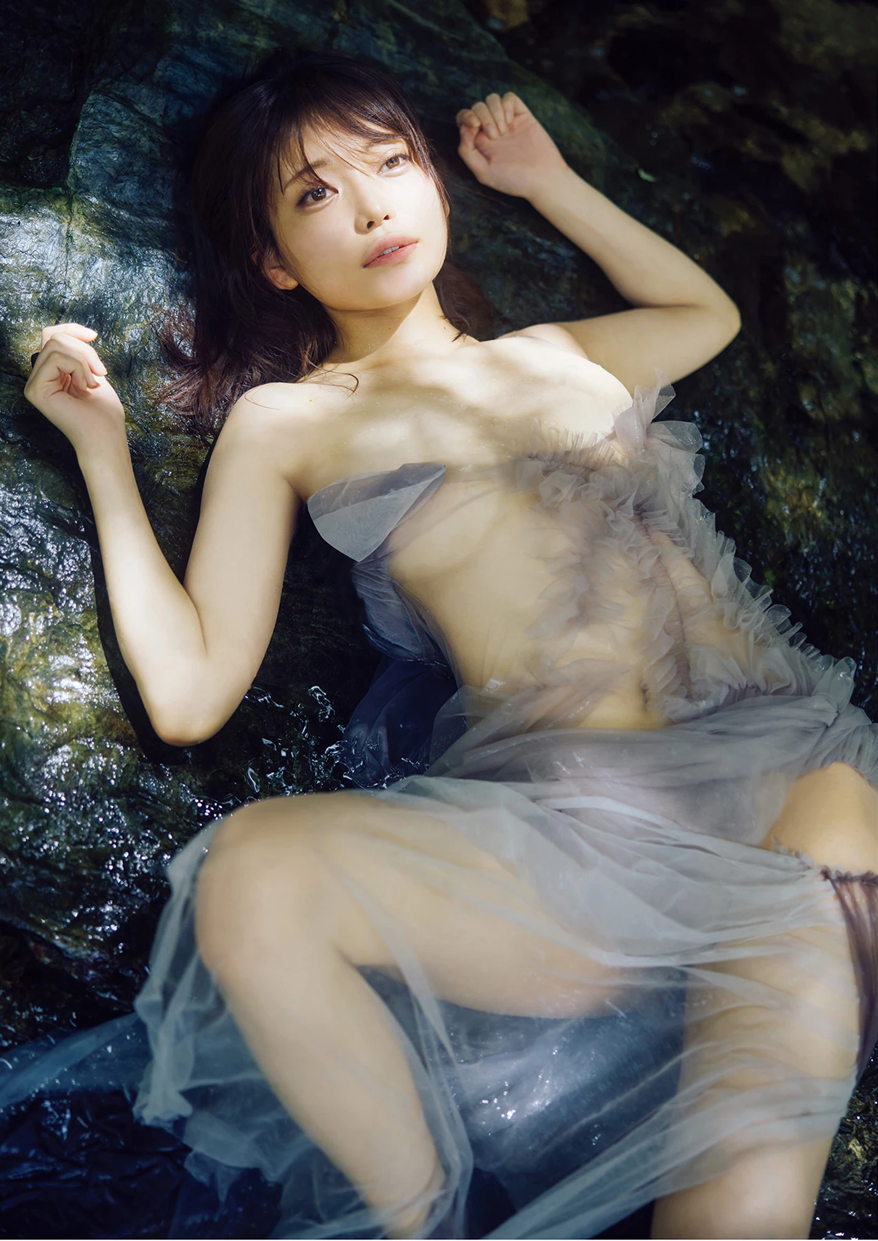 Sayaka Nitori 似鳥沙也加 – デジタル限定版 写真集 「ふれあ、」 - P25