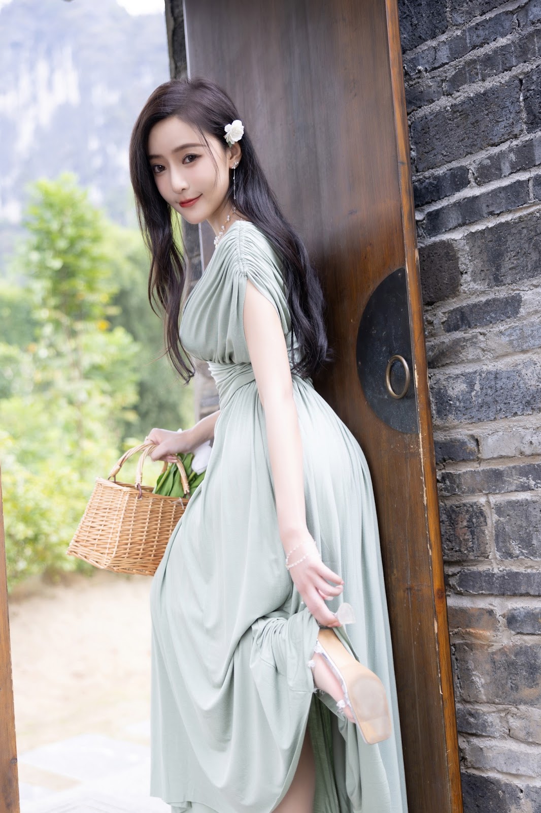 [内购无水印] 王馨瑶Yanni – 豆绿色连衣裙白色泳衣 - P14